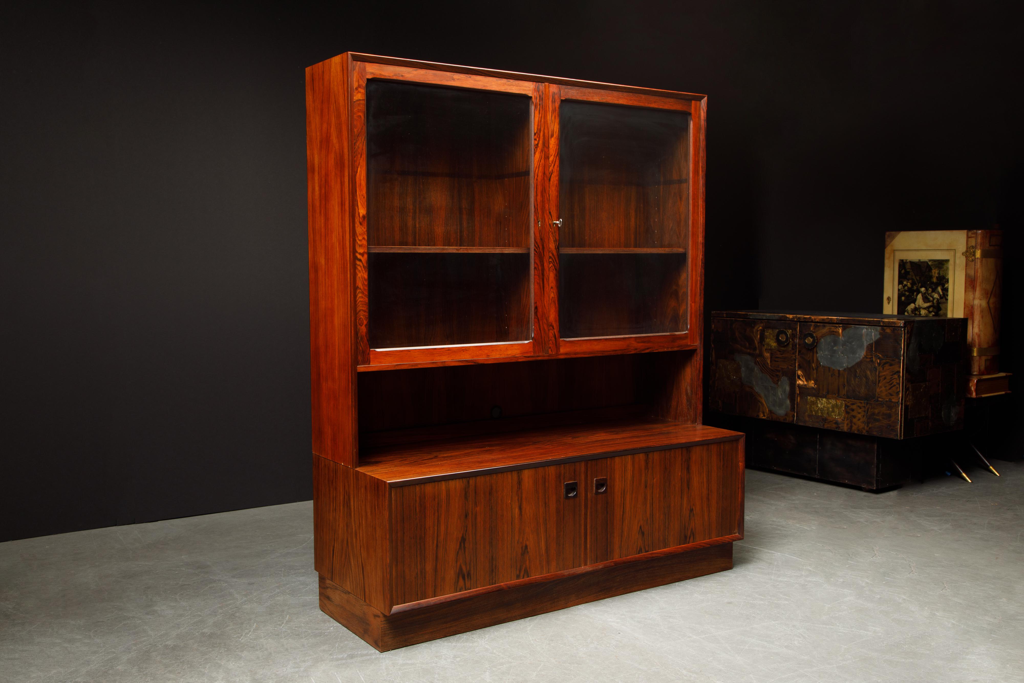 Rosewood Display Cabinet by Eric Brouer for Brouer Møbelfabrik, 1960s, Signed In Good Condition In Los Angeles, CA