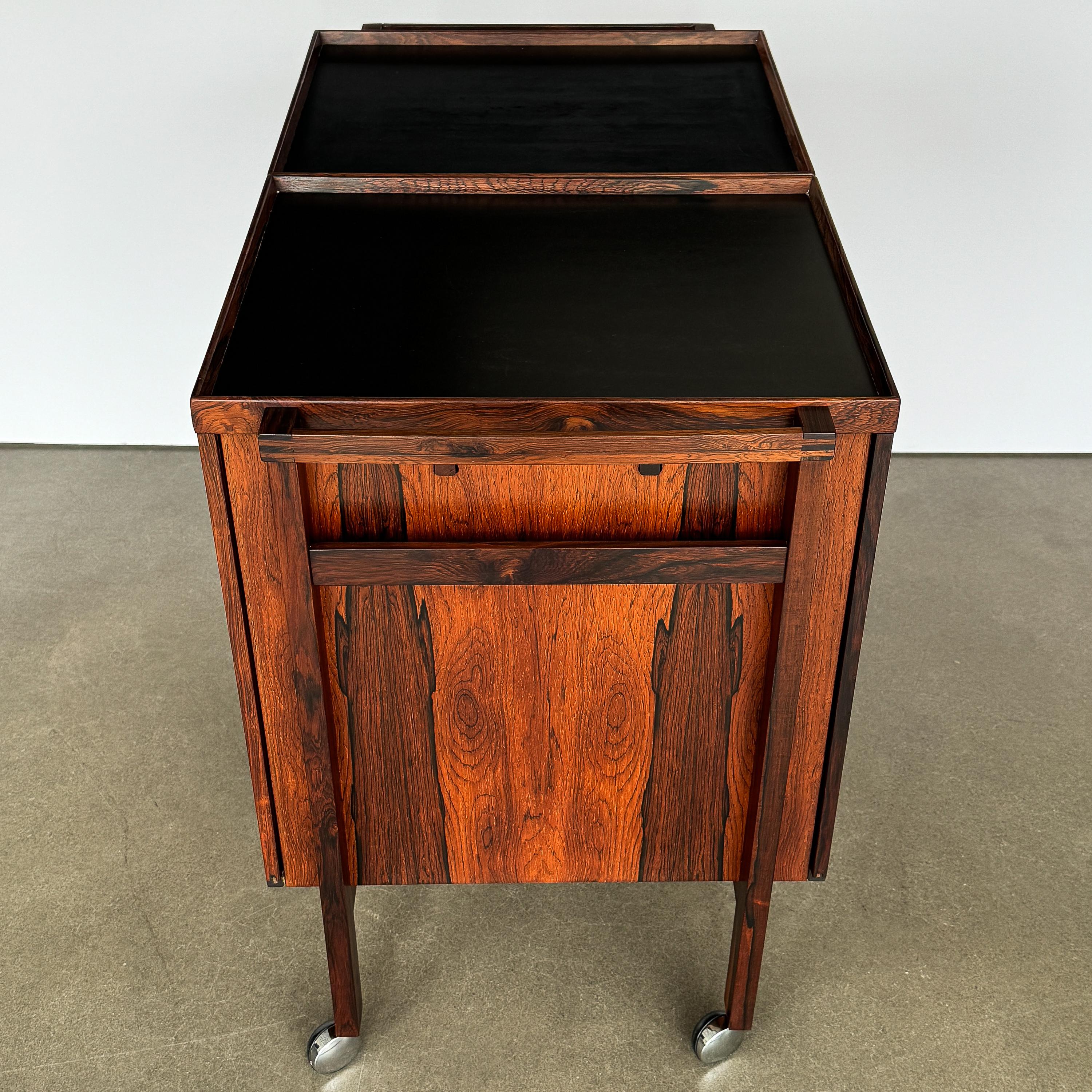 Rosewood Expandable Bar Cart Cabinet by Niels Erik and Glasdam Jensen For Sale 6
