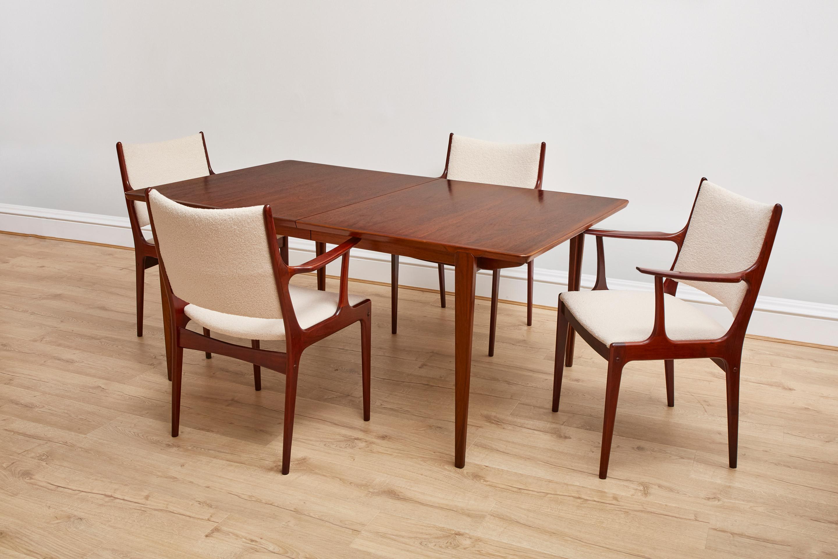 20th Century Rosewood Extendable Dining Table by Henry Rosengren Hansen for Brande Mobelindus