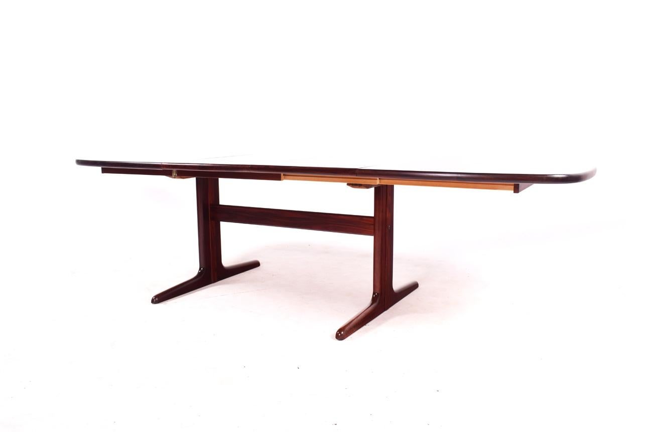 Mid-20th Century Rosewood Extending Dining Table by Farstrup