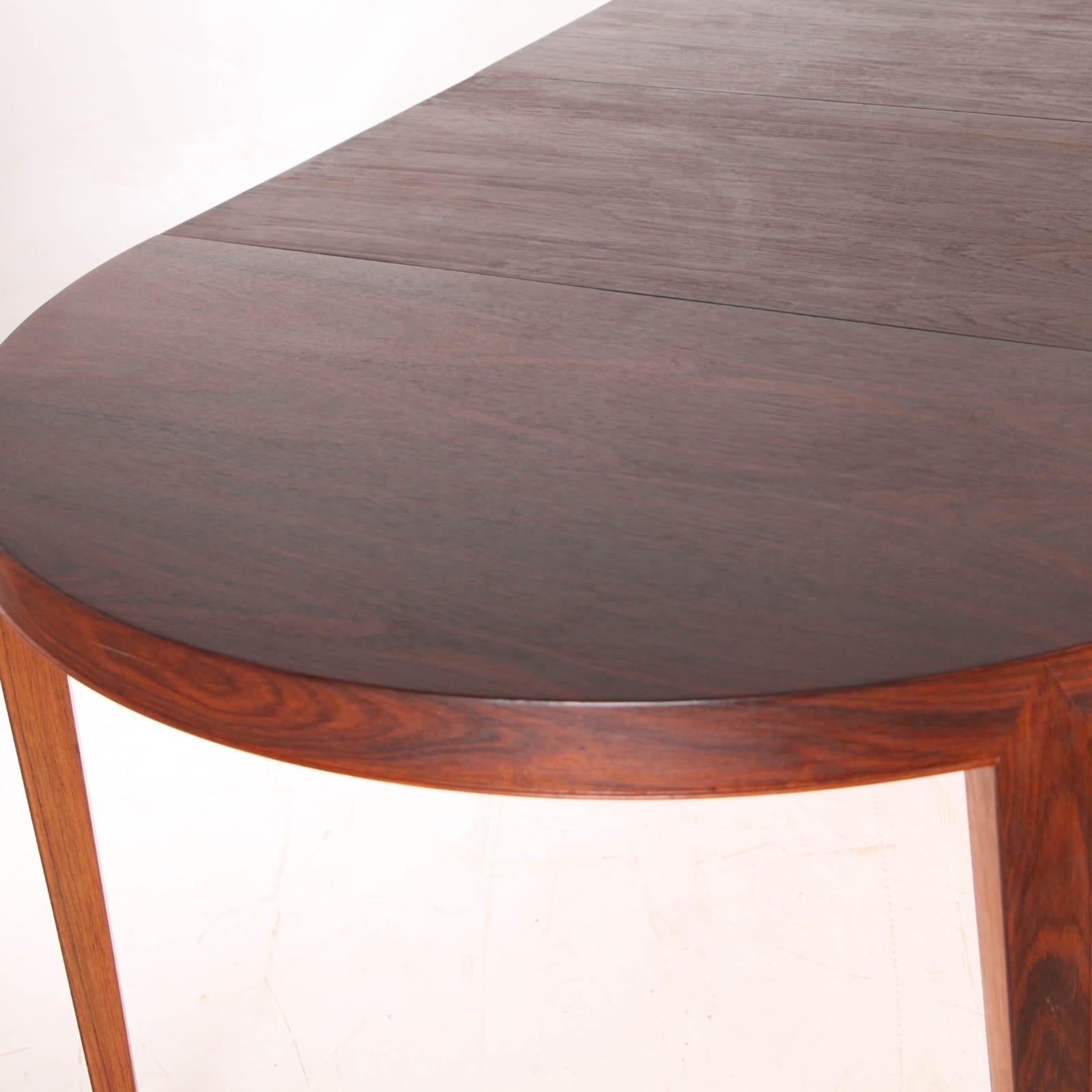 Table de salle à manger à rallonge en bois de rose en vente 6