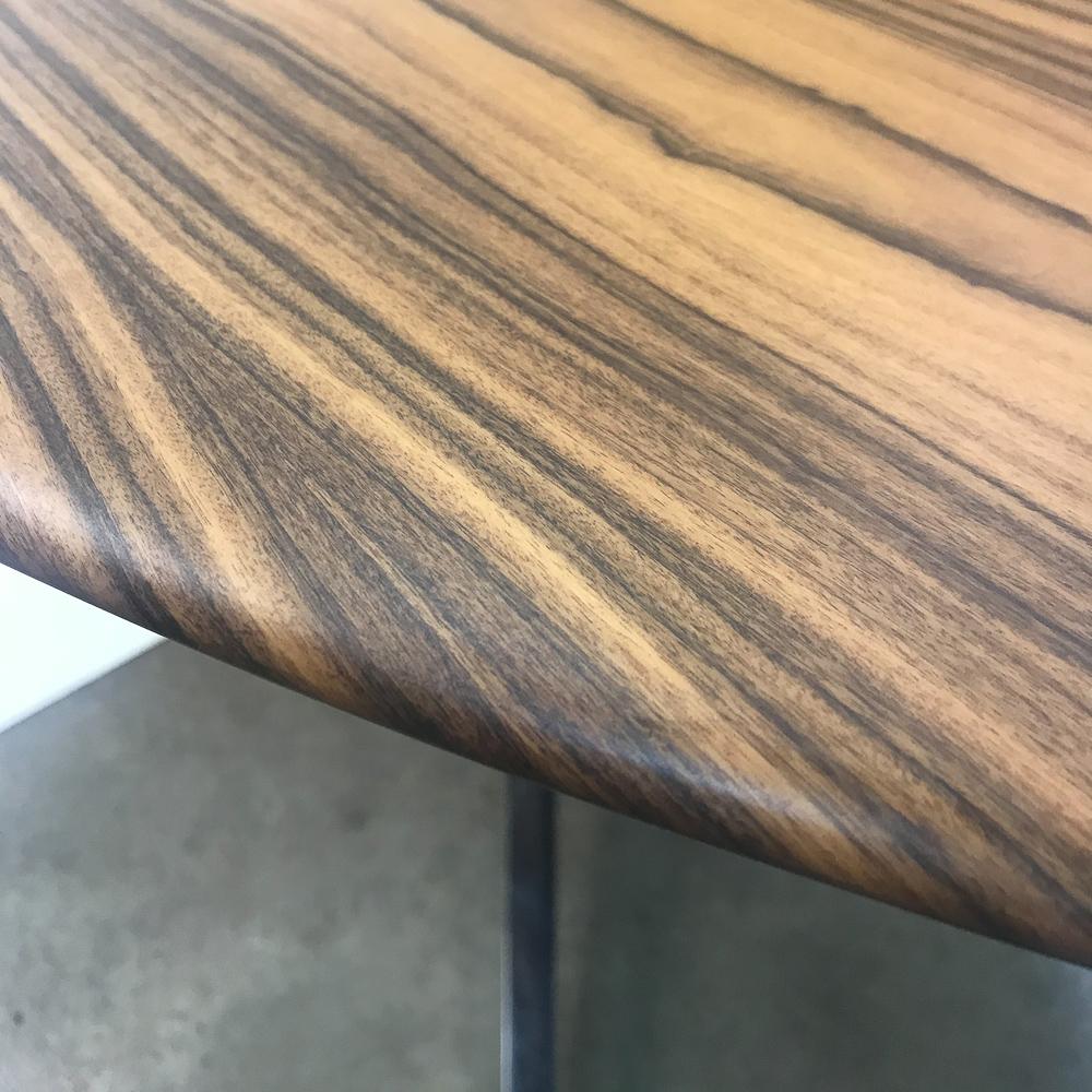Stunning 1960s Rosewood Florence Knoll Table Desk, Oval Shape 2