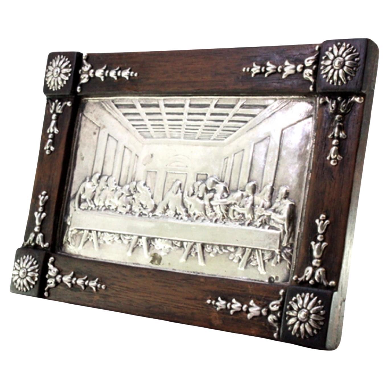 Rosewood frame surrounding the Last Supper in silver with applications en venta