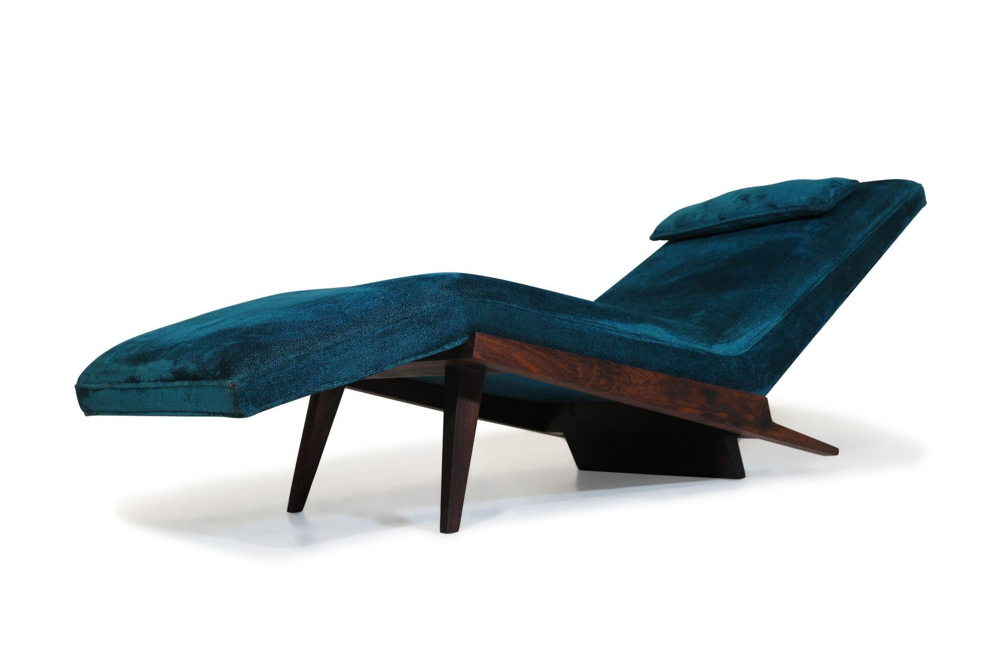 Rosewood Framed Brazilian Modern Angled Chaise Lounge For Sale 2