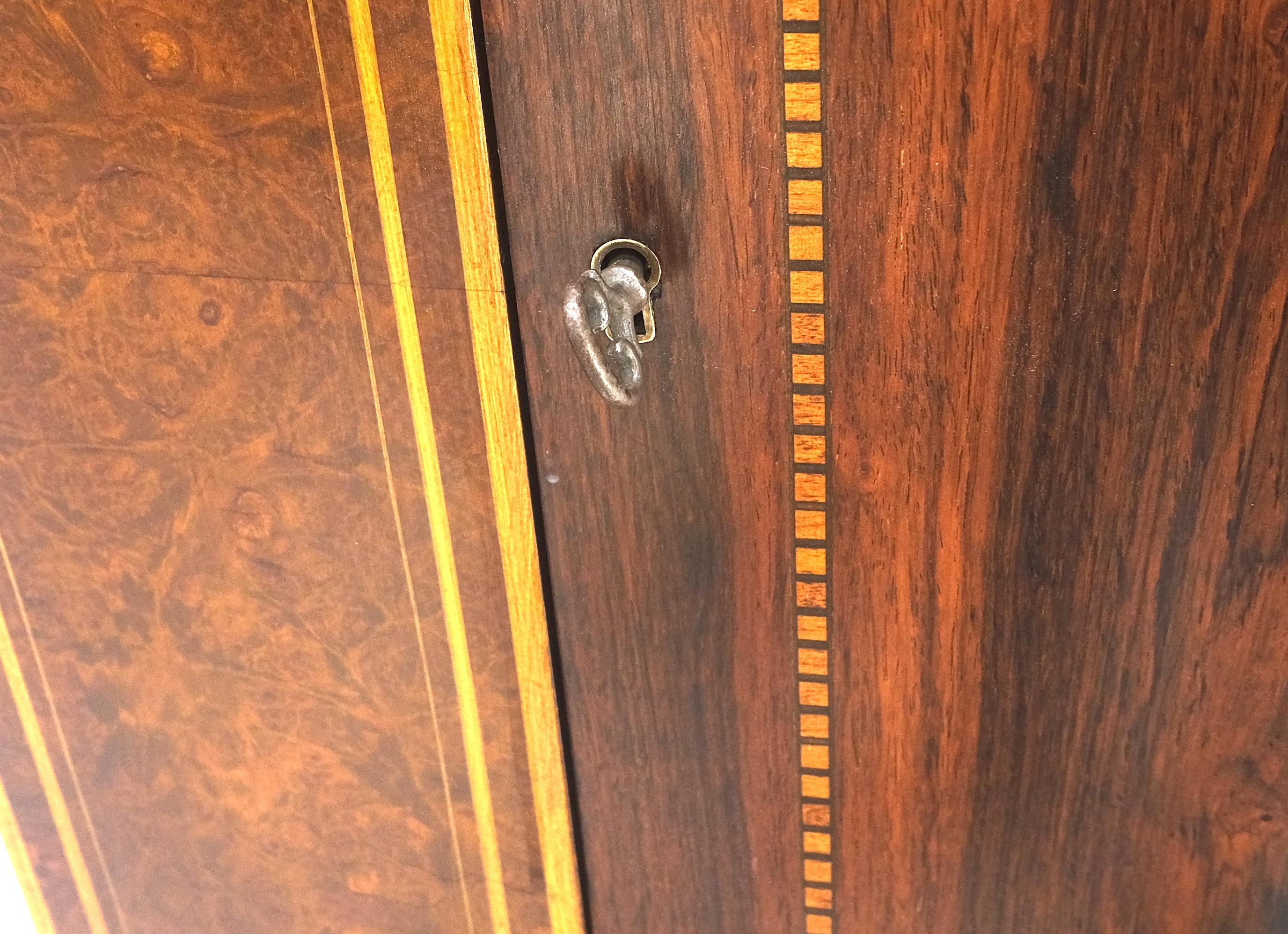 Palissandro francese Art Deco con gambe affusolate, credenza, buffet, armadio a muro MINT! in vendita 2