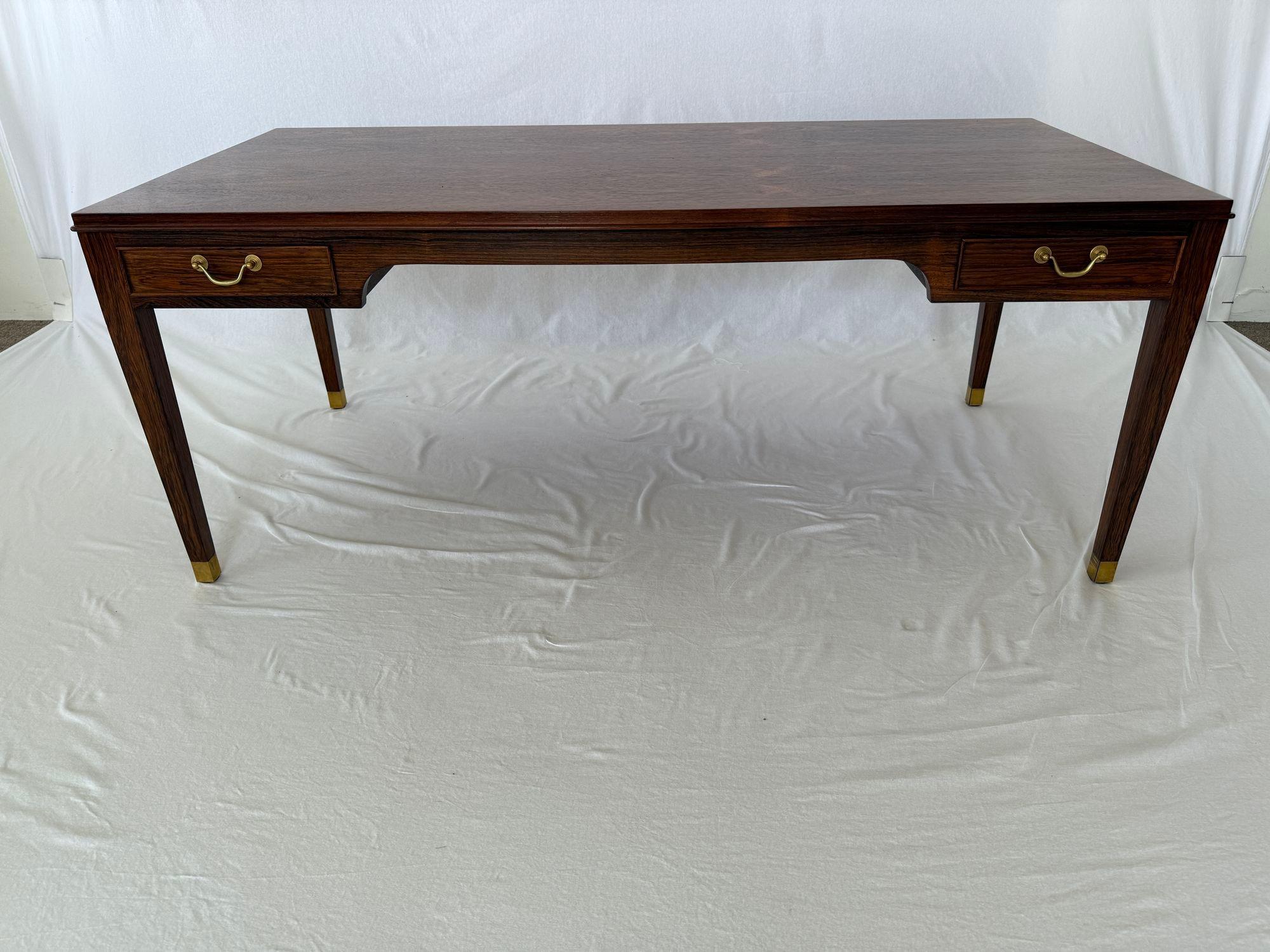 Rosewood Frits Henningsen Coffee Table. Drawers on both sides.