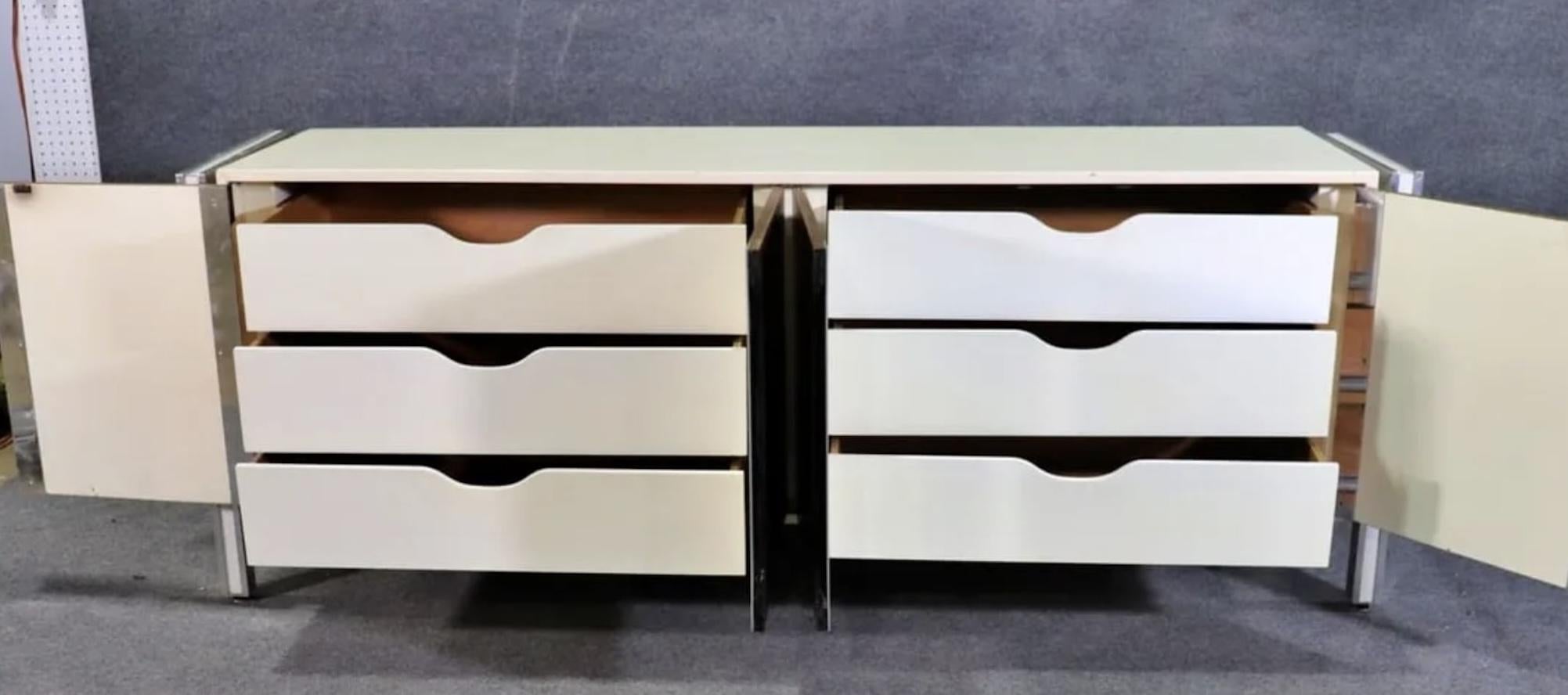 Mid-Century Modern Rosewood Front Mid-Century Dresser For Sale