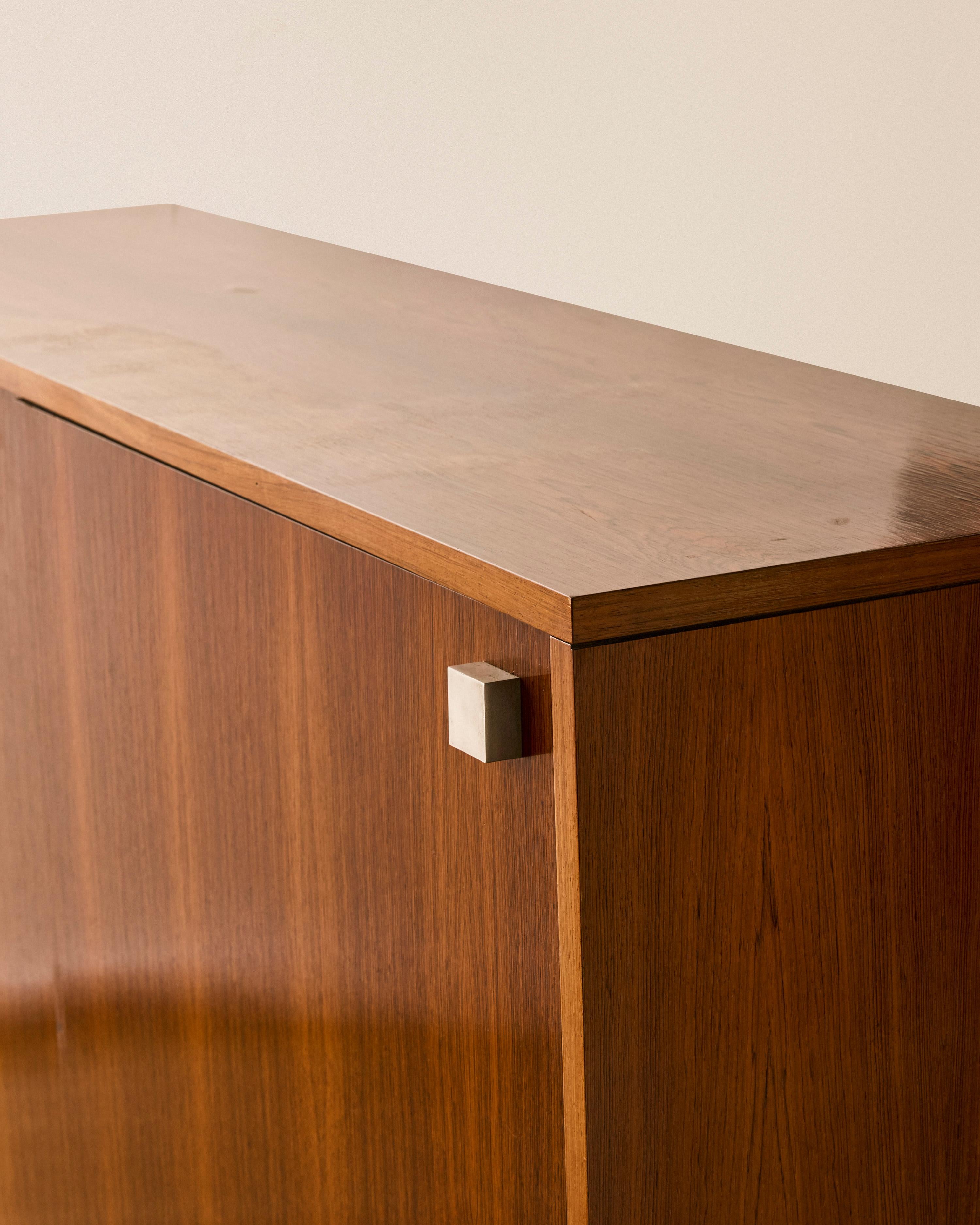 Rosewood Highboard Cabinet by Alfred Hendrickx im Angebot 10