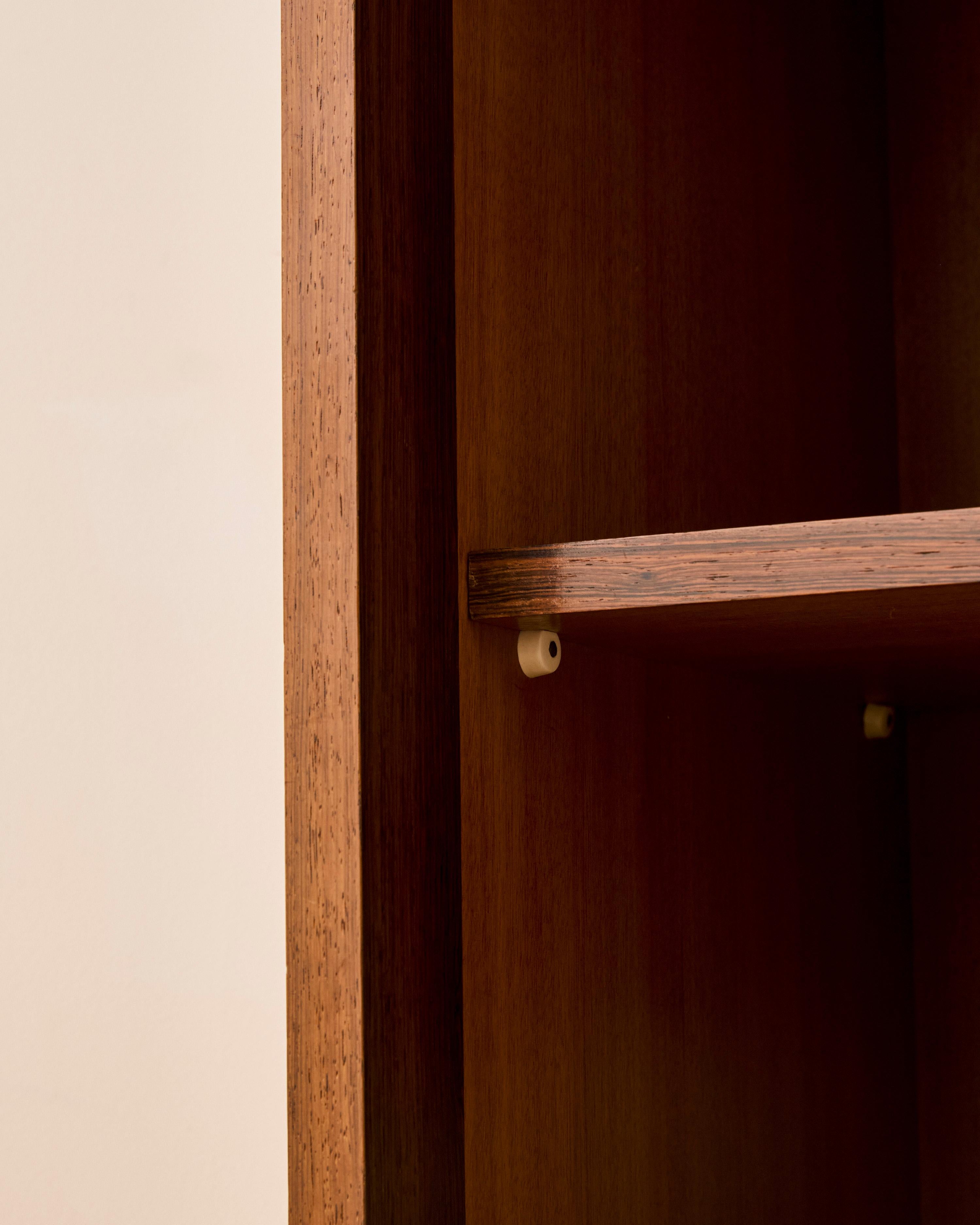 Rosewood Highboard Cabinet by Alfred Hendrickx im Angebot 11