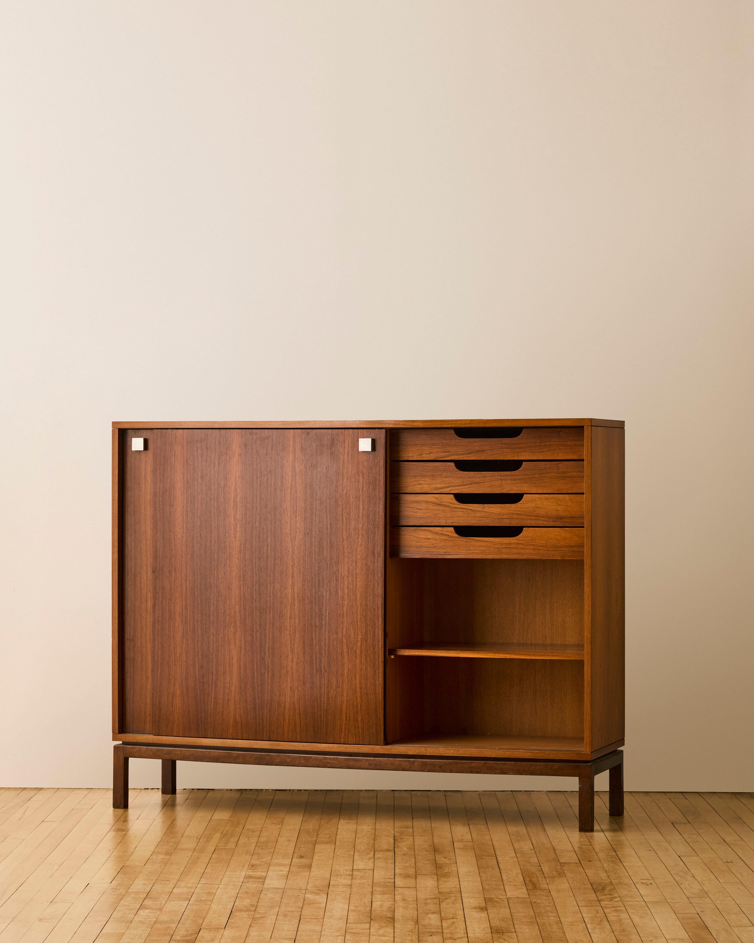 Rosewood Highboard Cabinet by Alfred Hendrickx im Angebot 2
