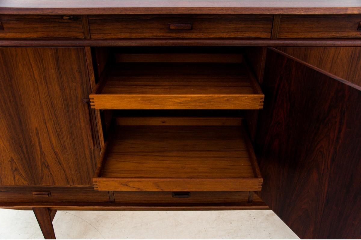 Rosewood Highboard, Danish Design, 1960s In Good Condition For Sale In Chorzów, PL