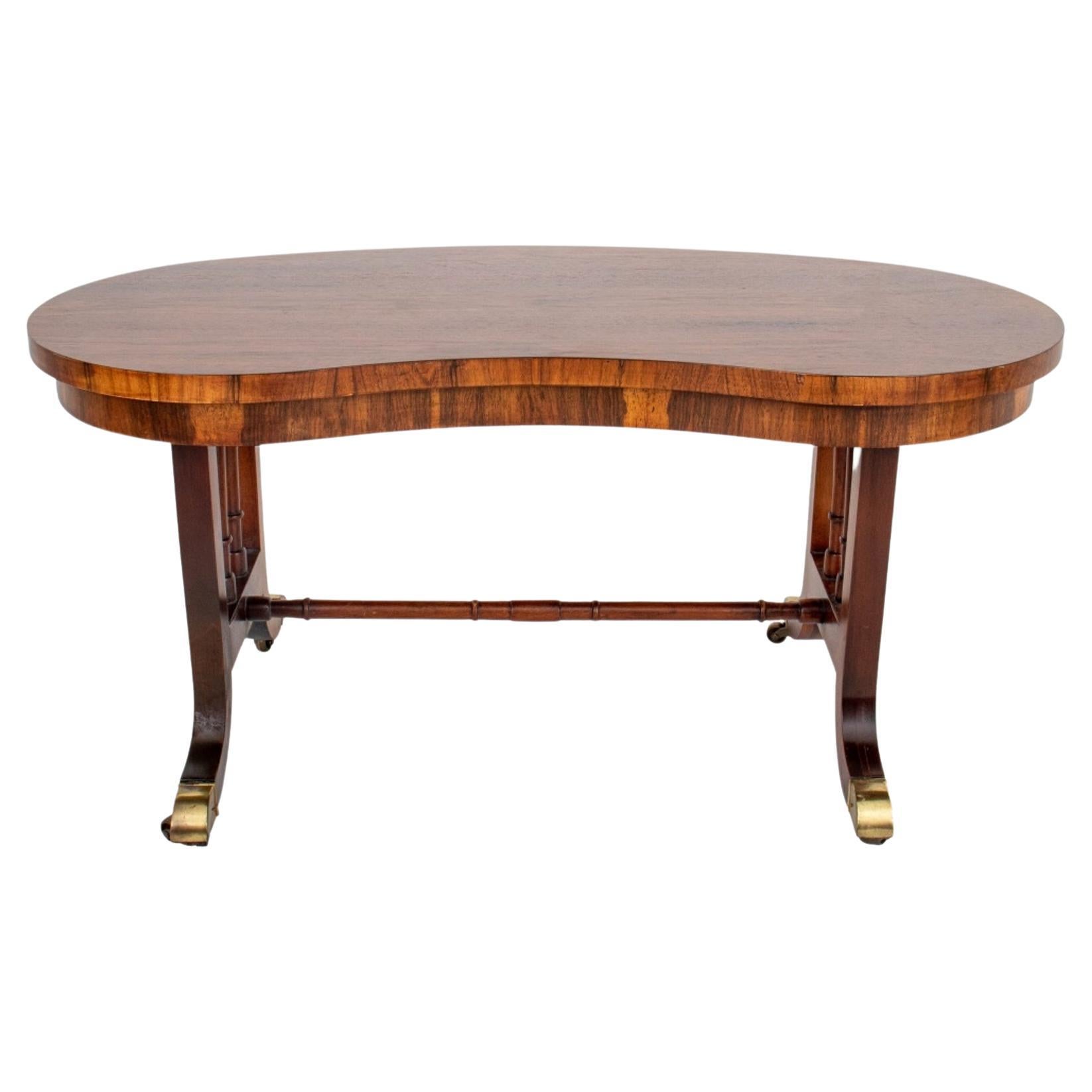 Nierenförmiger niedriger Tisch aus Palisanderholz
