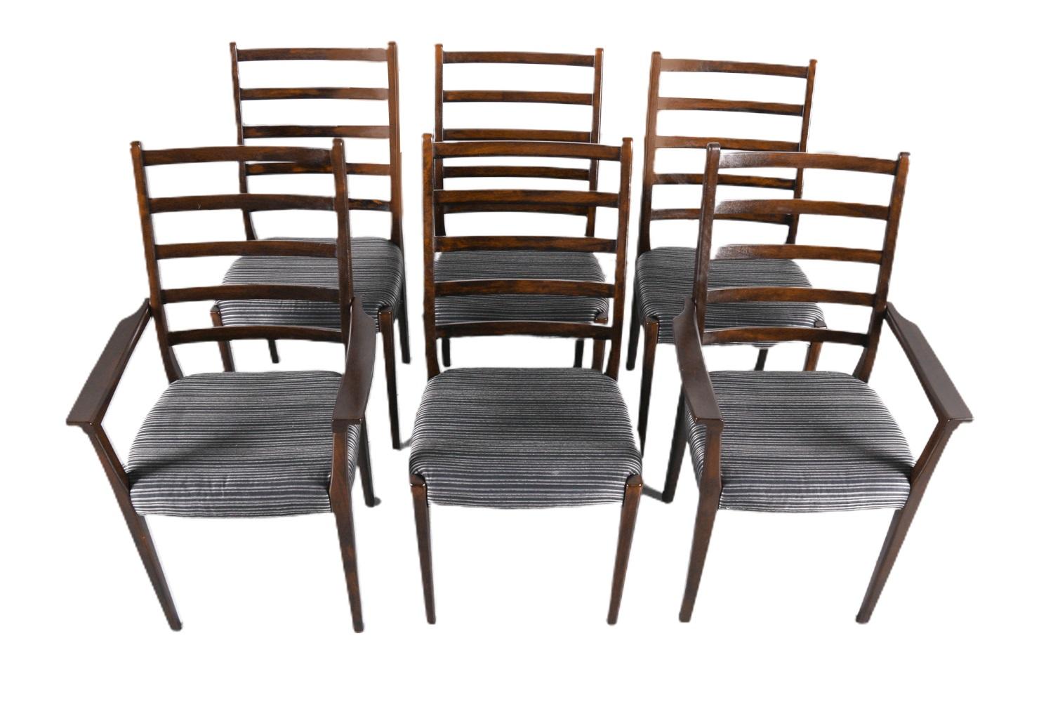 Rosewood Ladder Back Dining Chairs Mid Century Vintage In Good Condition In Baltimore, MD