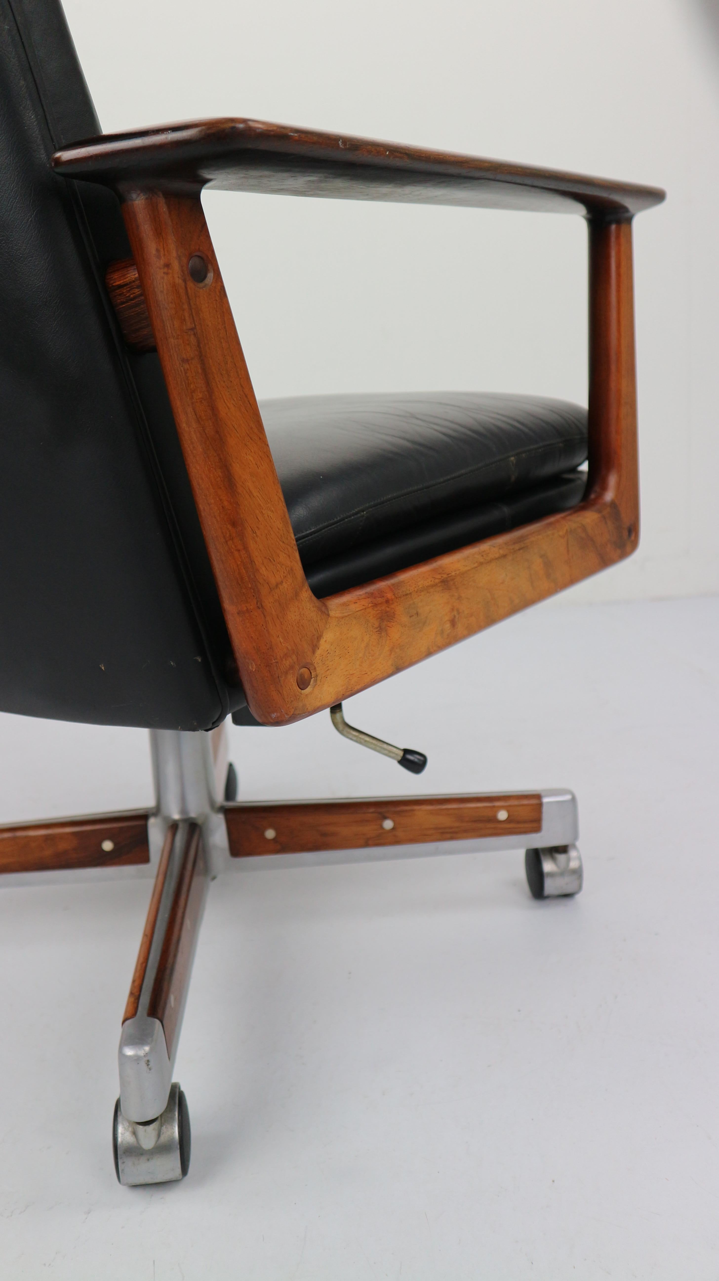 Rosewood& Leather Executive Office Chair by Arne Vodder for Sibast, 1960 Denmark 3