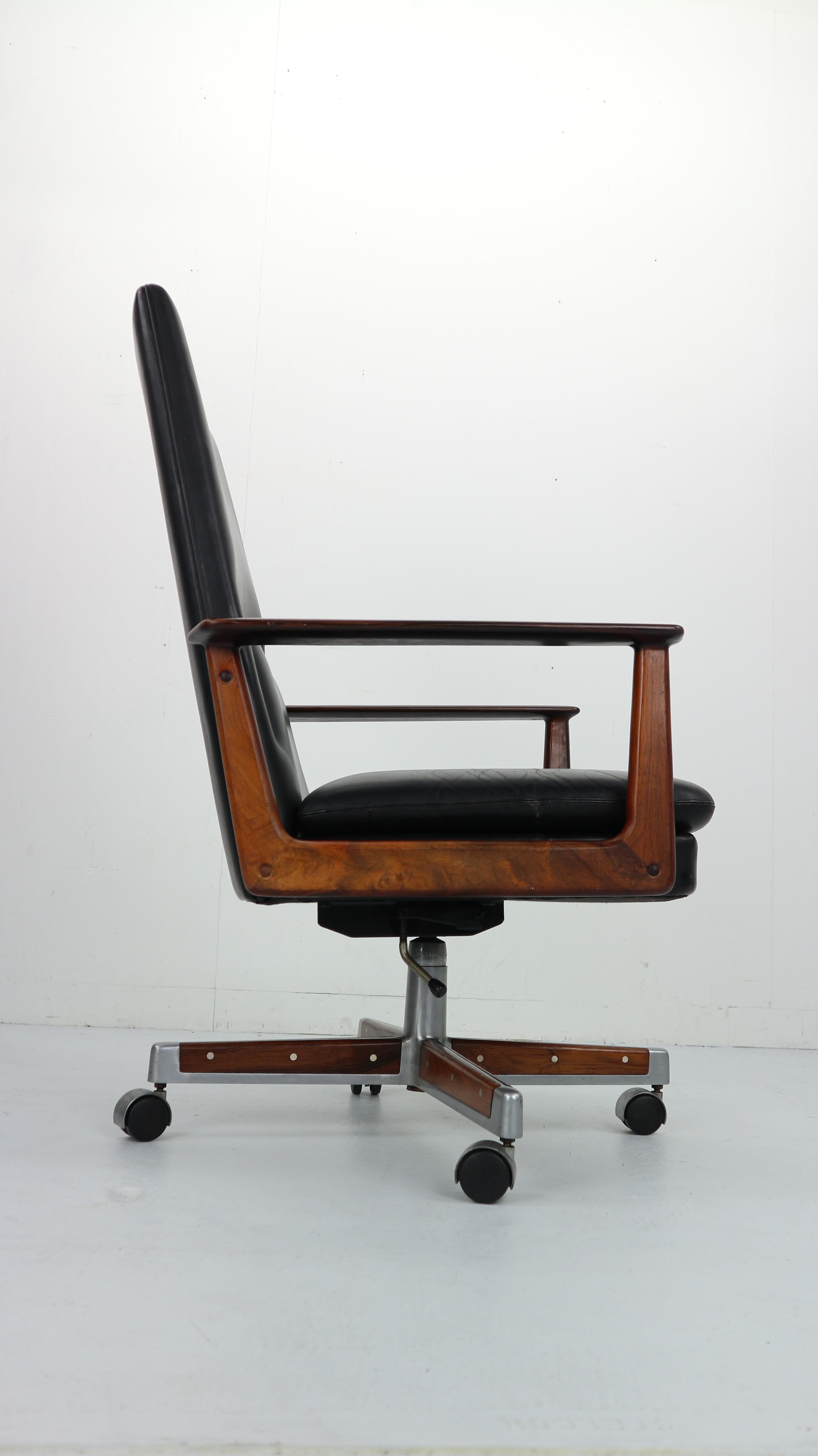 danish ergonomic chair