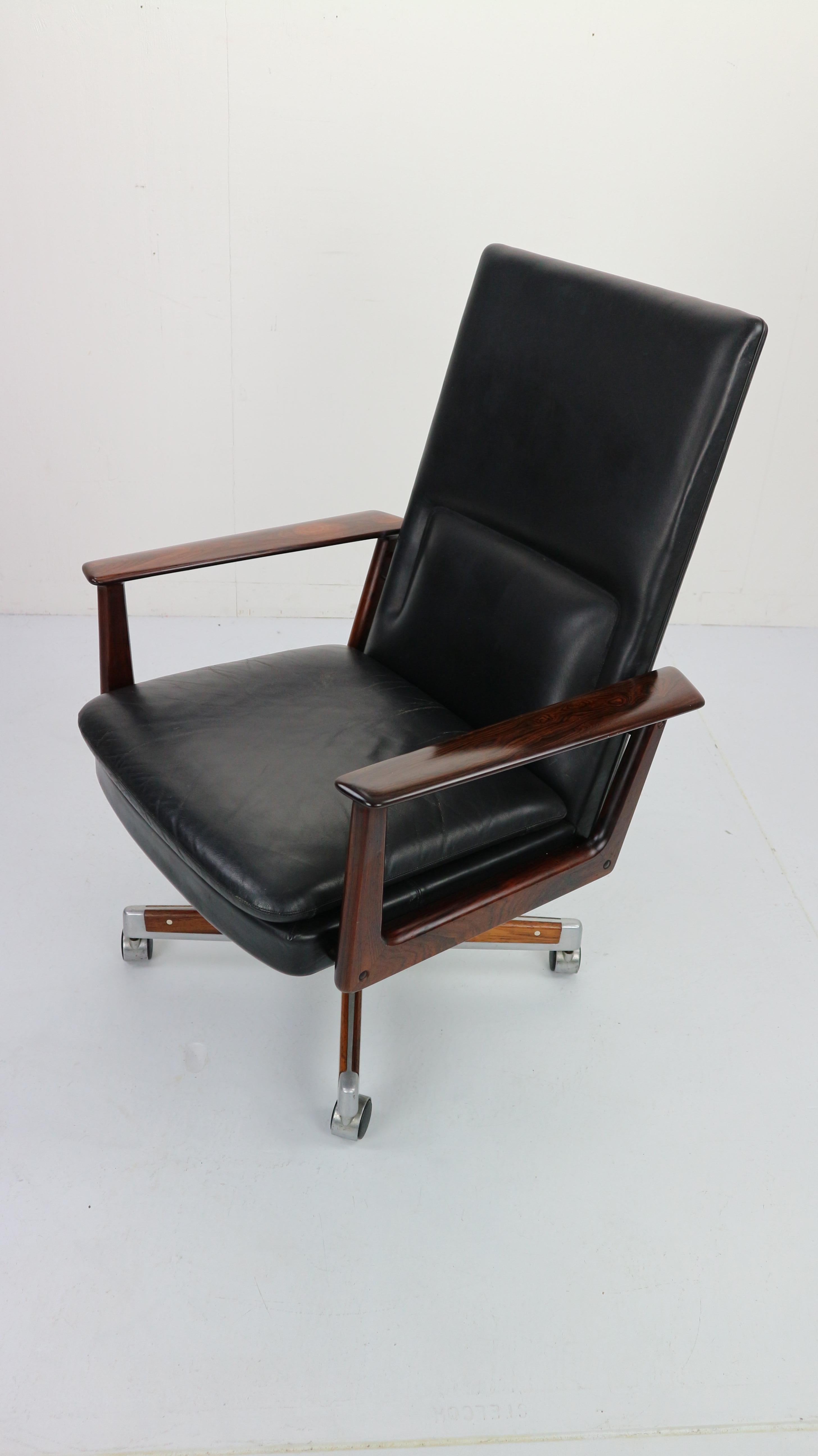 Mid-20th Century Rosewood& Leather Executive Office Chair by Arne Vodder for Sibast, 1960 Denmark