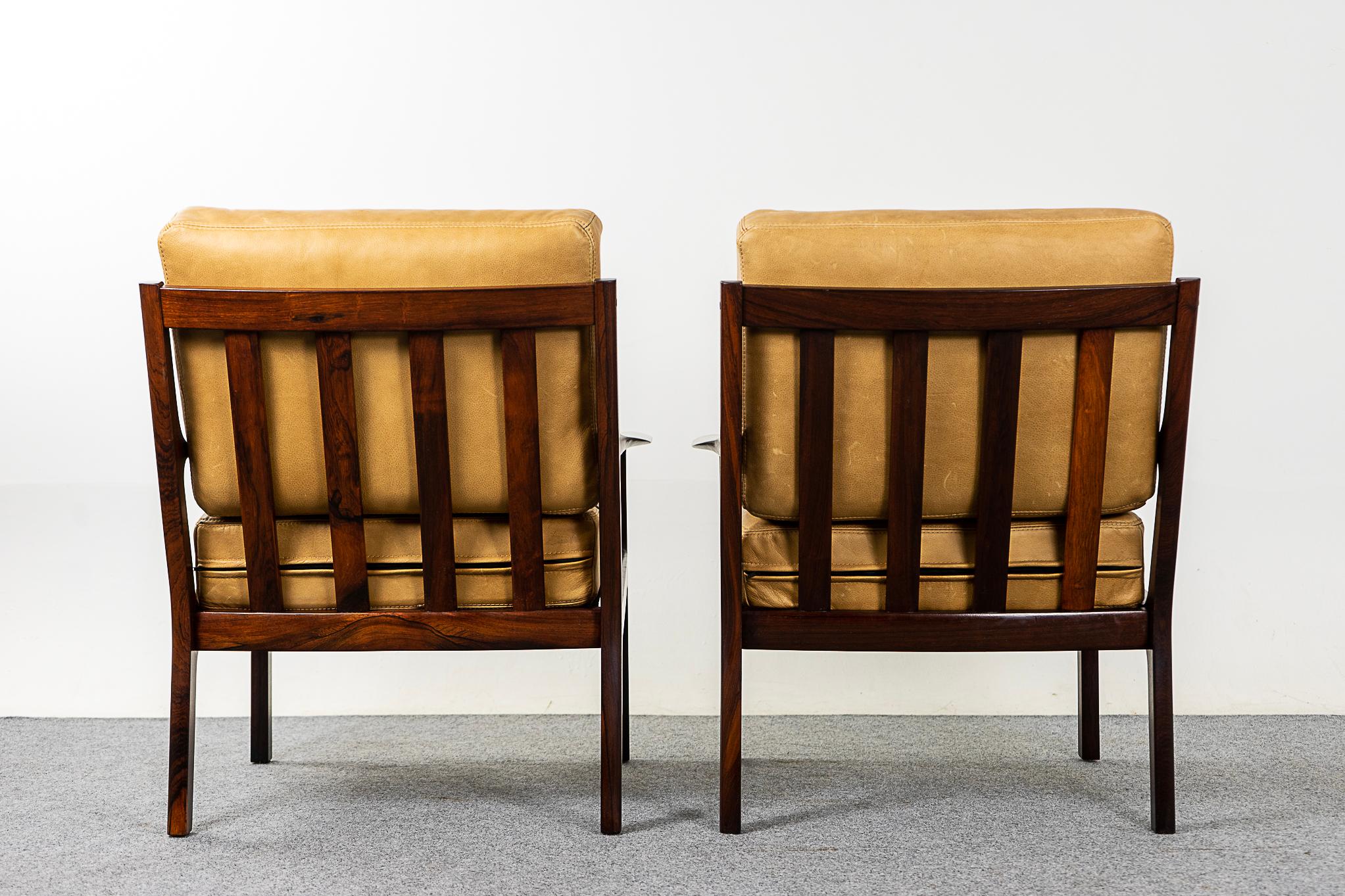 Rosewood & Leather Norwegian Lounge Chairs by Frederik Kayser 5