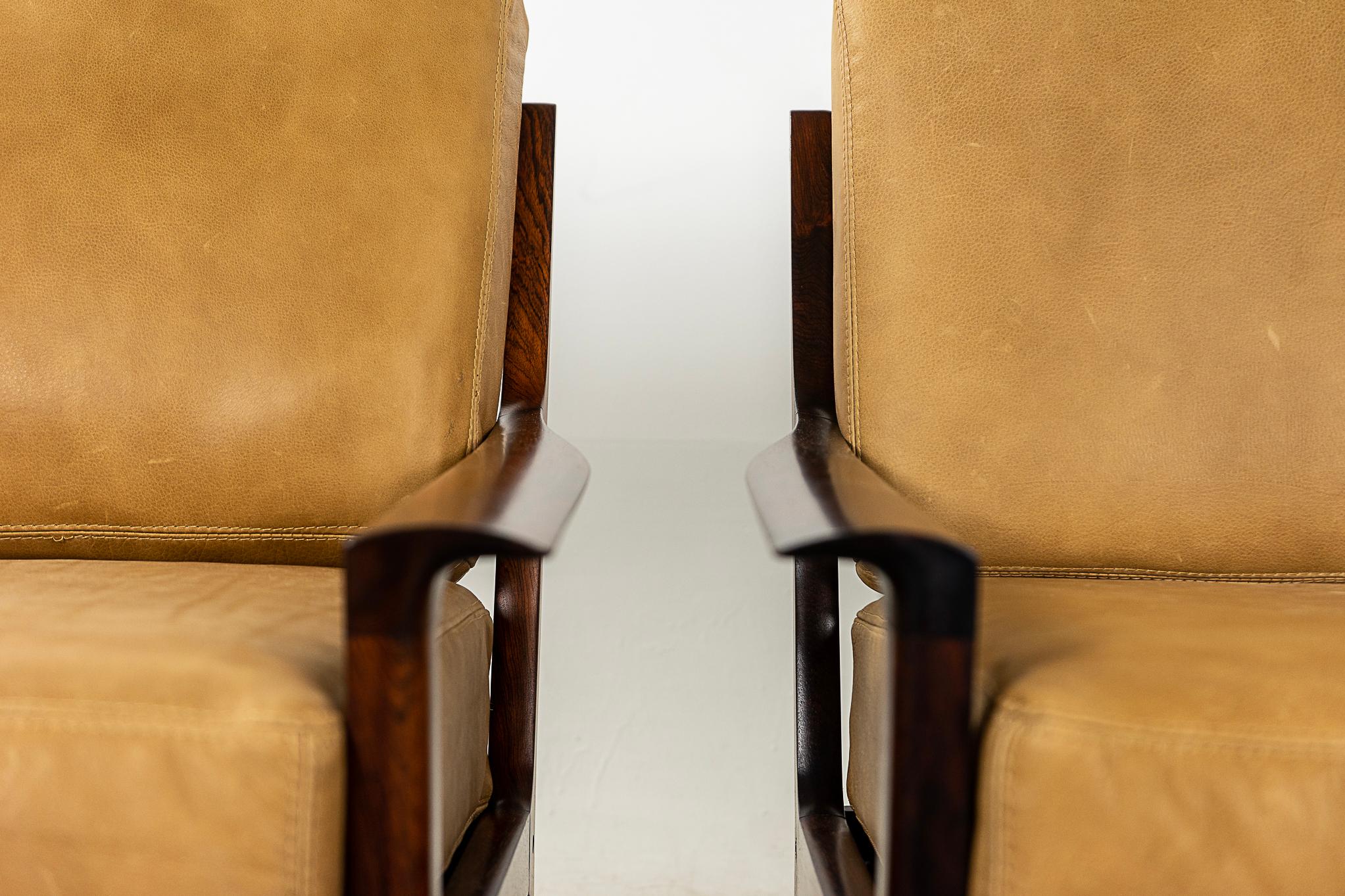 Mid-20th Century Rosewood & Leather Norwegian Lounge Chairs by Frederik Kayser