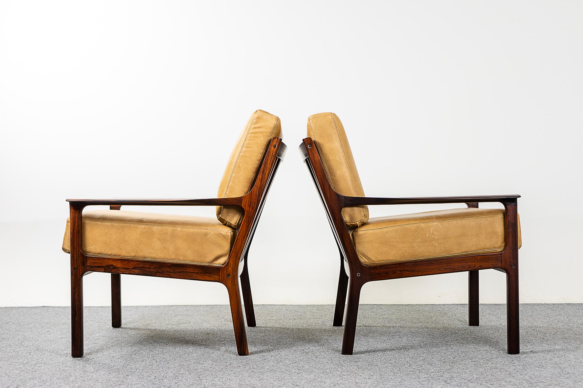 Rosewood & Leather Norwegian Lounge Chairs by Frederik Kayser 1