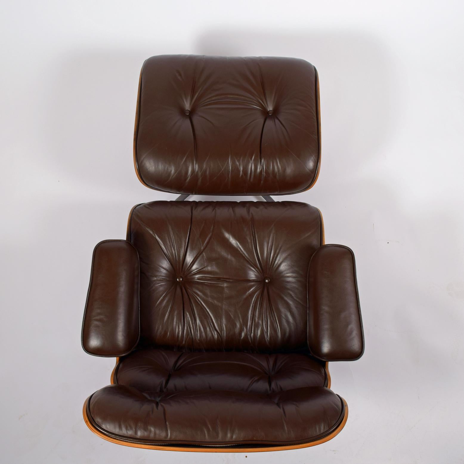 Mid-Century Modern Rosewood Lounge Chair and Ottoman 670/671 by Charles Eames for Herman Miller