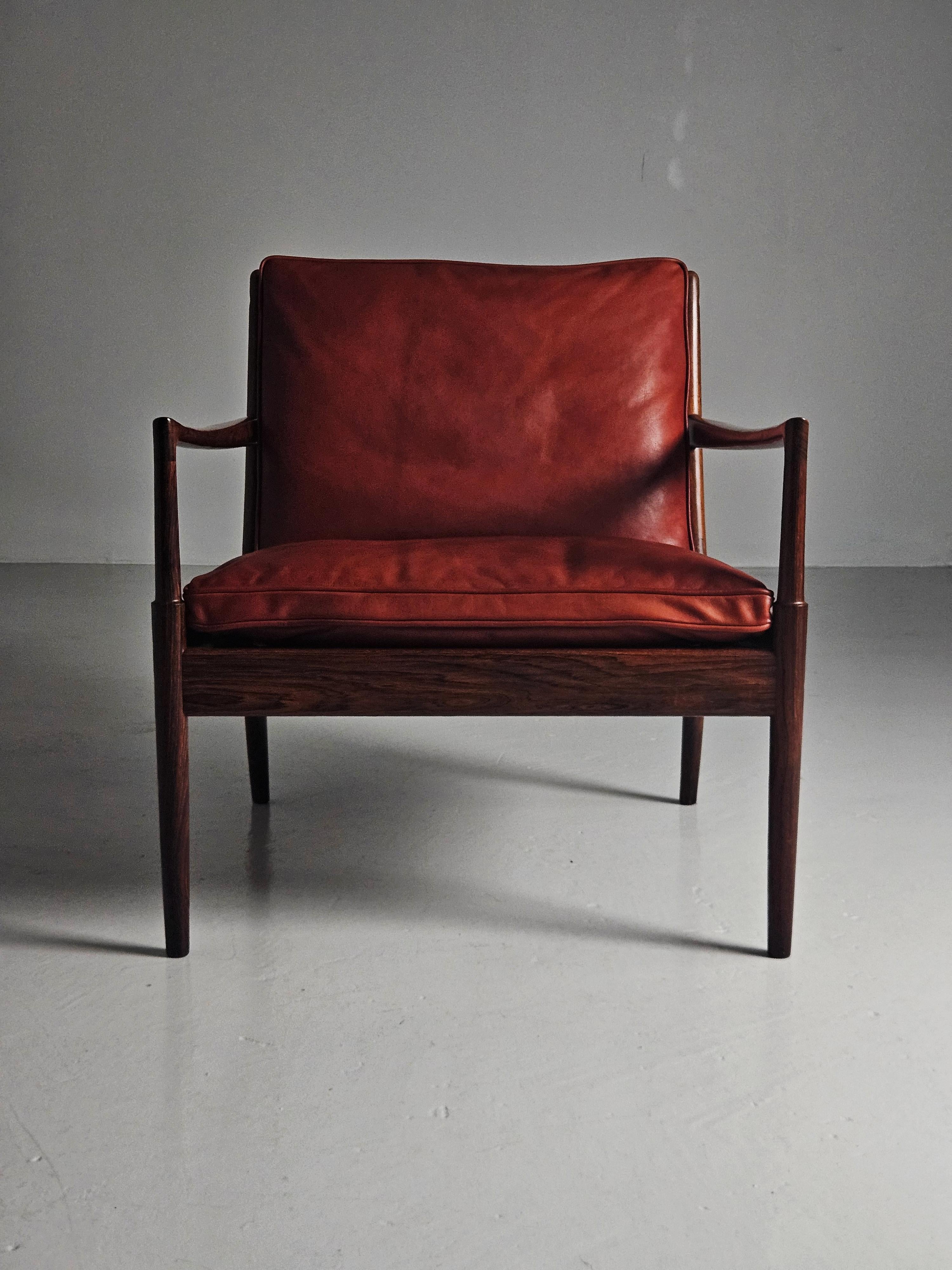 Scandinavian Modern Rosewood lounge chair 'Samsö' by Ib Kofod-Larsen, OPE Möbler, Sweden, 1950s For Sale