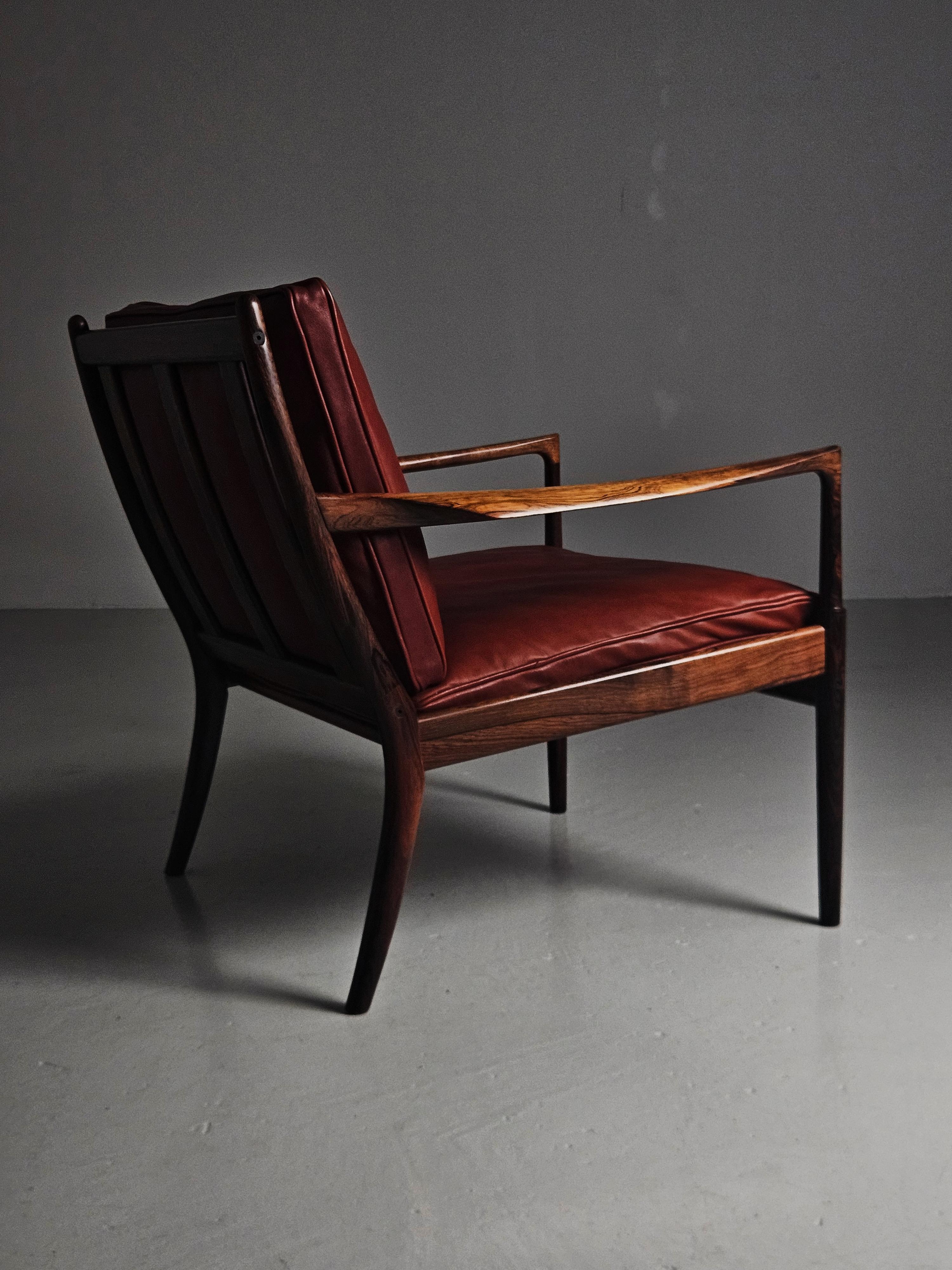 Rosewood lounge chair 'Samsö' by Ib Kofod-Larsen, OPE Möbler, Sweden, 1950s In Good Condition For Sale In Eskilstuna, SE