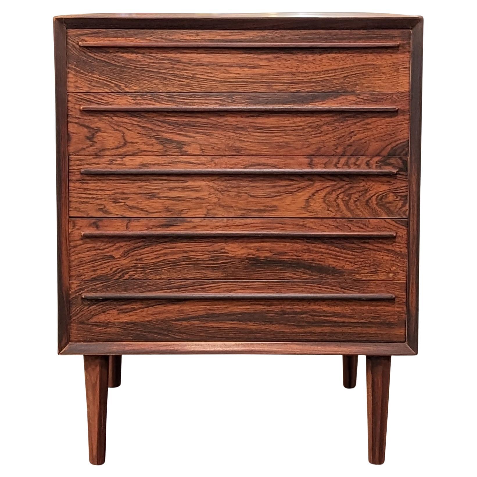 Rosewood Low Boy Dresser, Danish Mid Century Modern 122248 