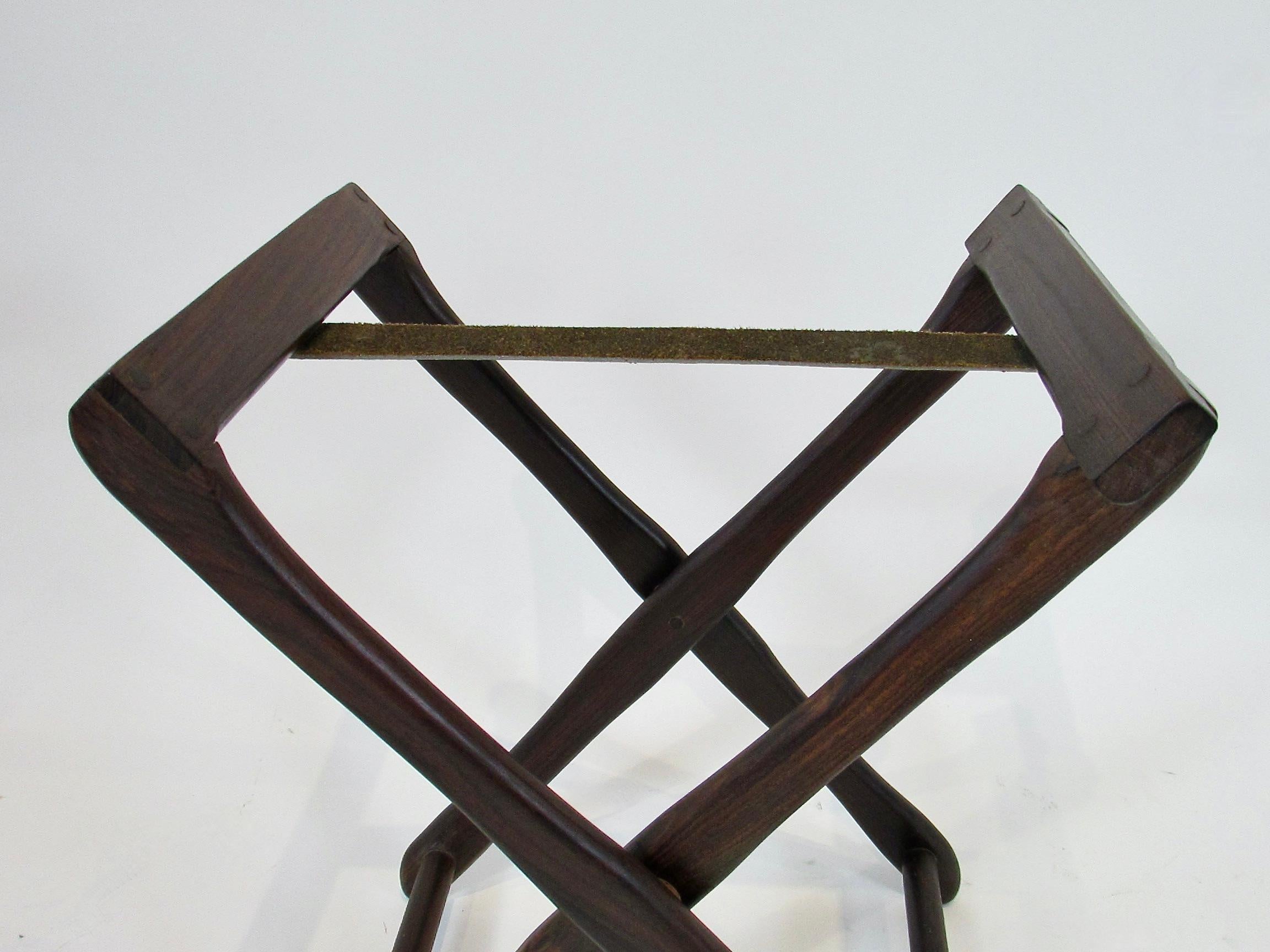 Portaequipajes de palisandro atribuido a Don Shoemaker siglo XX en venta