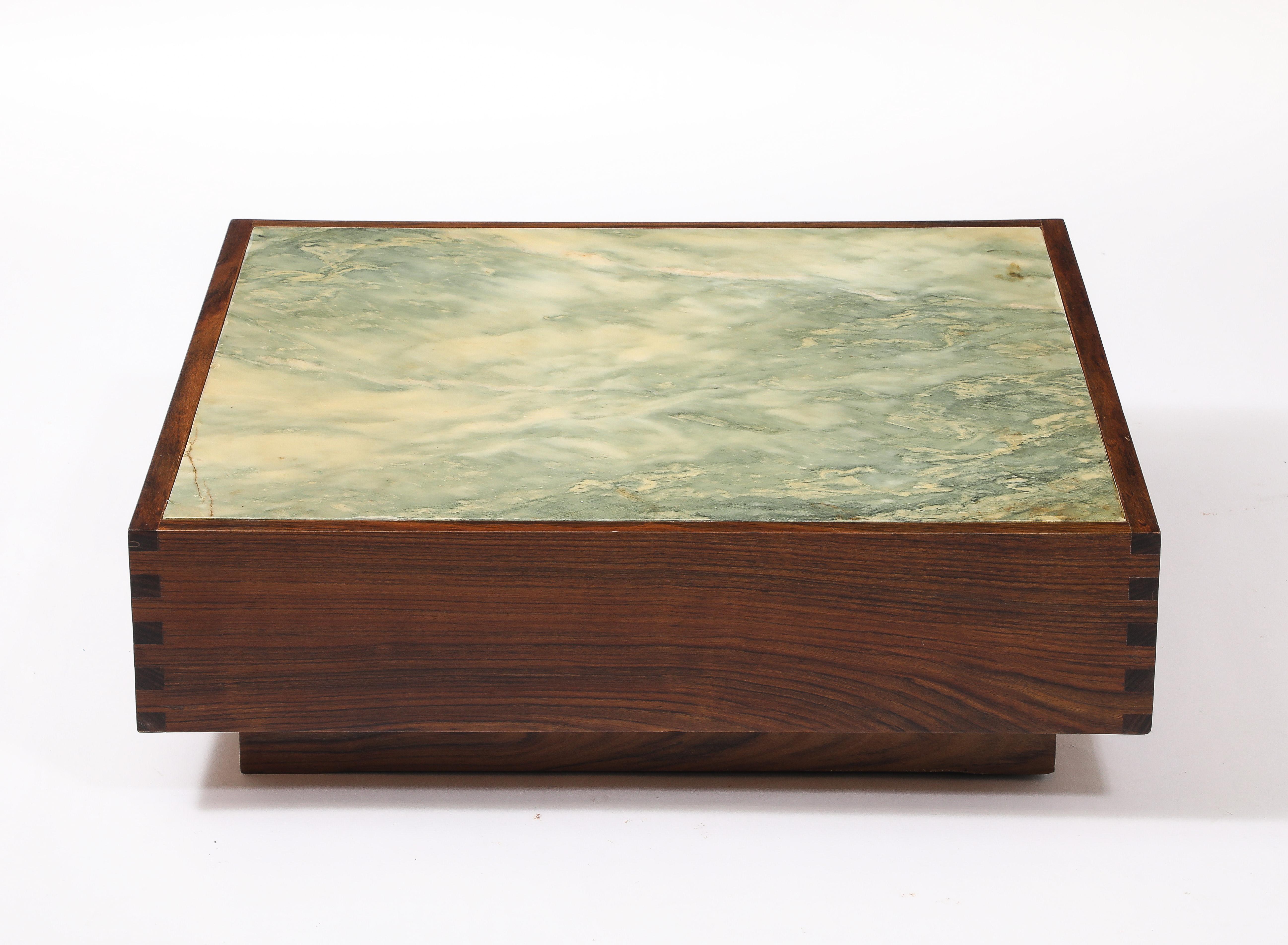 Mid-Century Modern Table basse en palissandre et marbre, France, années 1950 en vente