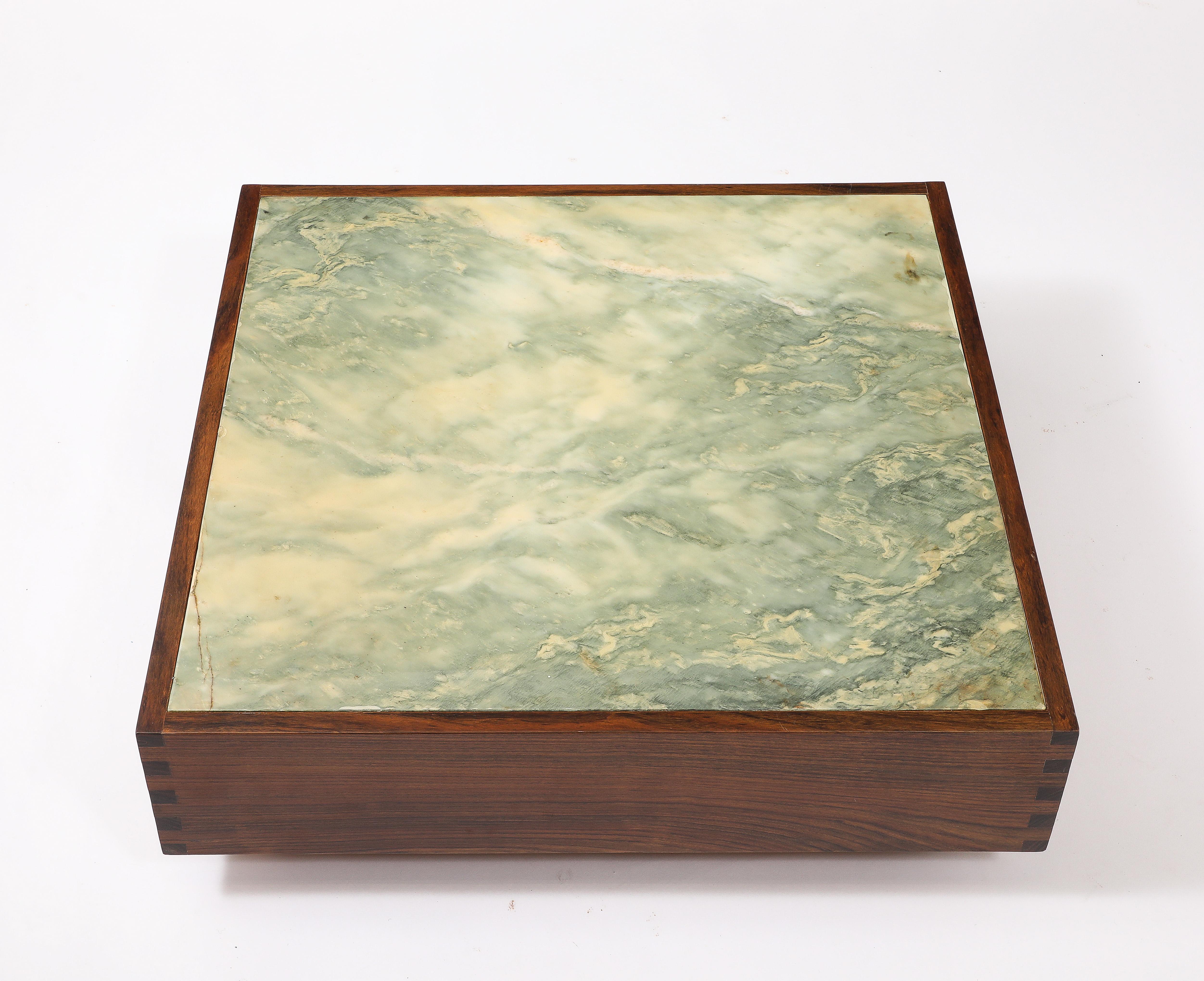 Table basse en palissandre et marbre, France, années 1950 Bon état - En vente à New York, NY