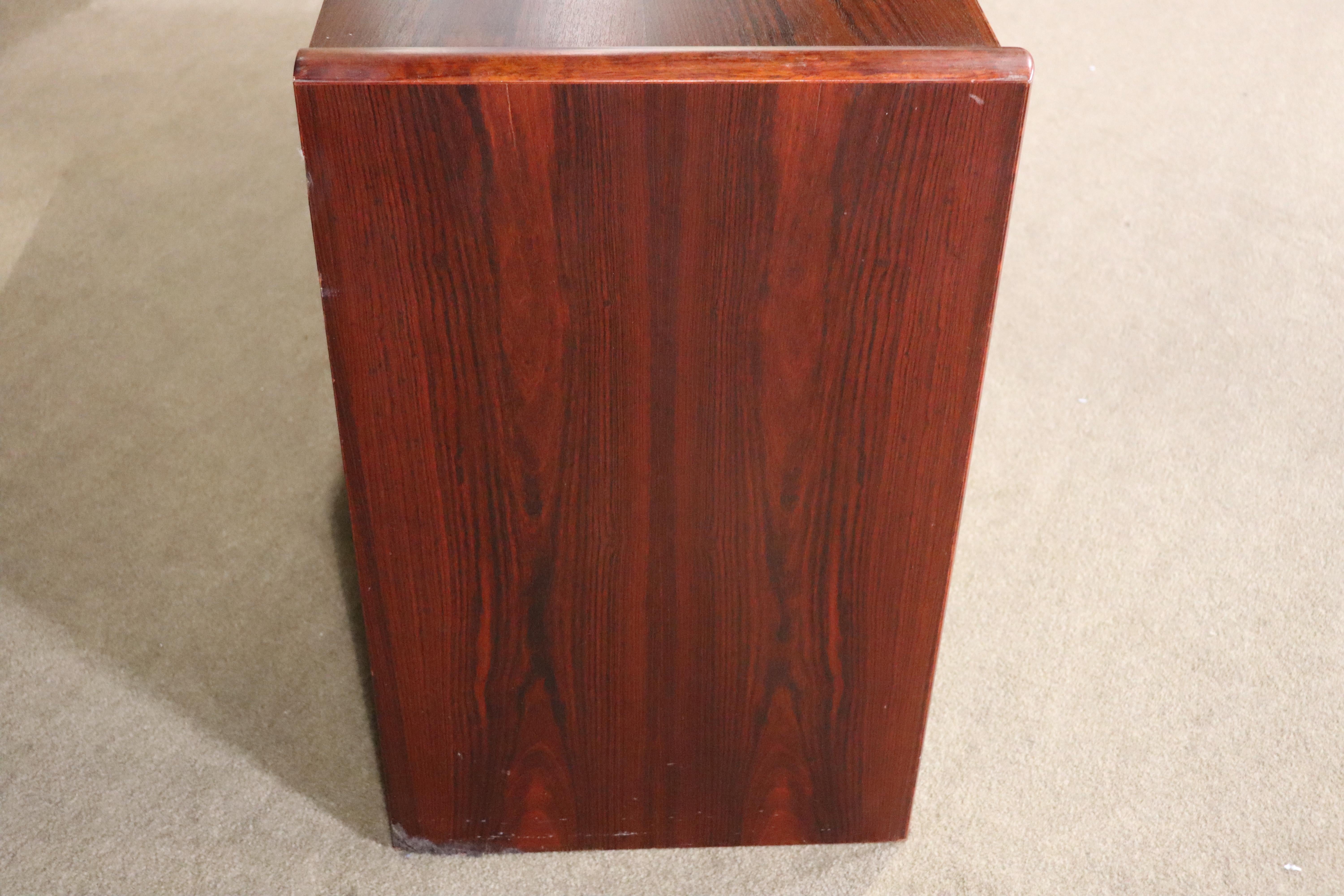 Rosewood Mid-Century Cabinet For Sale 6