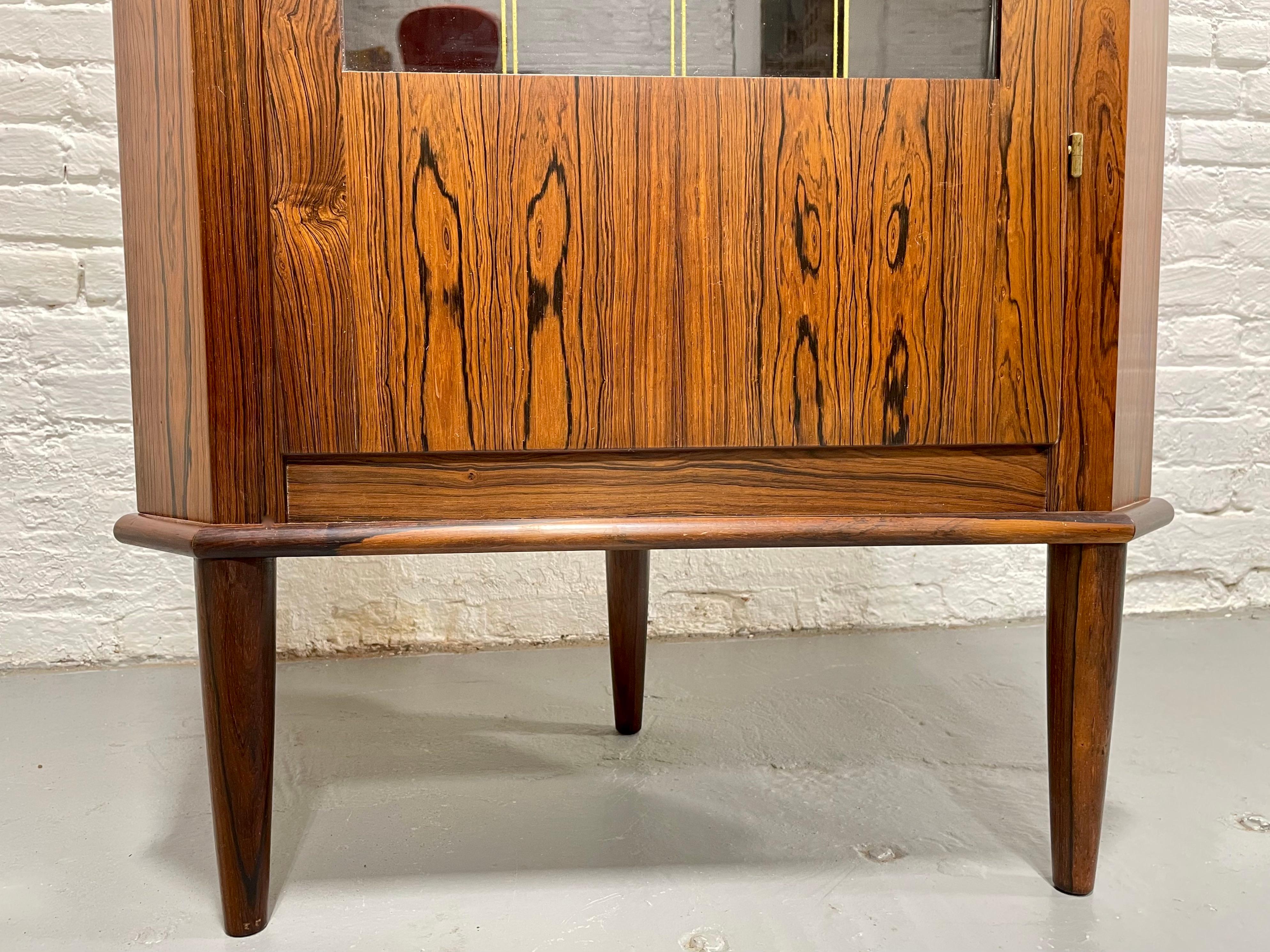 ROSEWOOD Mid Century Modern CORNER Bookcase / China or Liquor Cabinet, c. 1960s For Sale 7