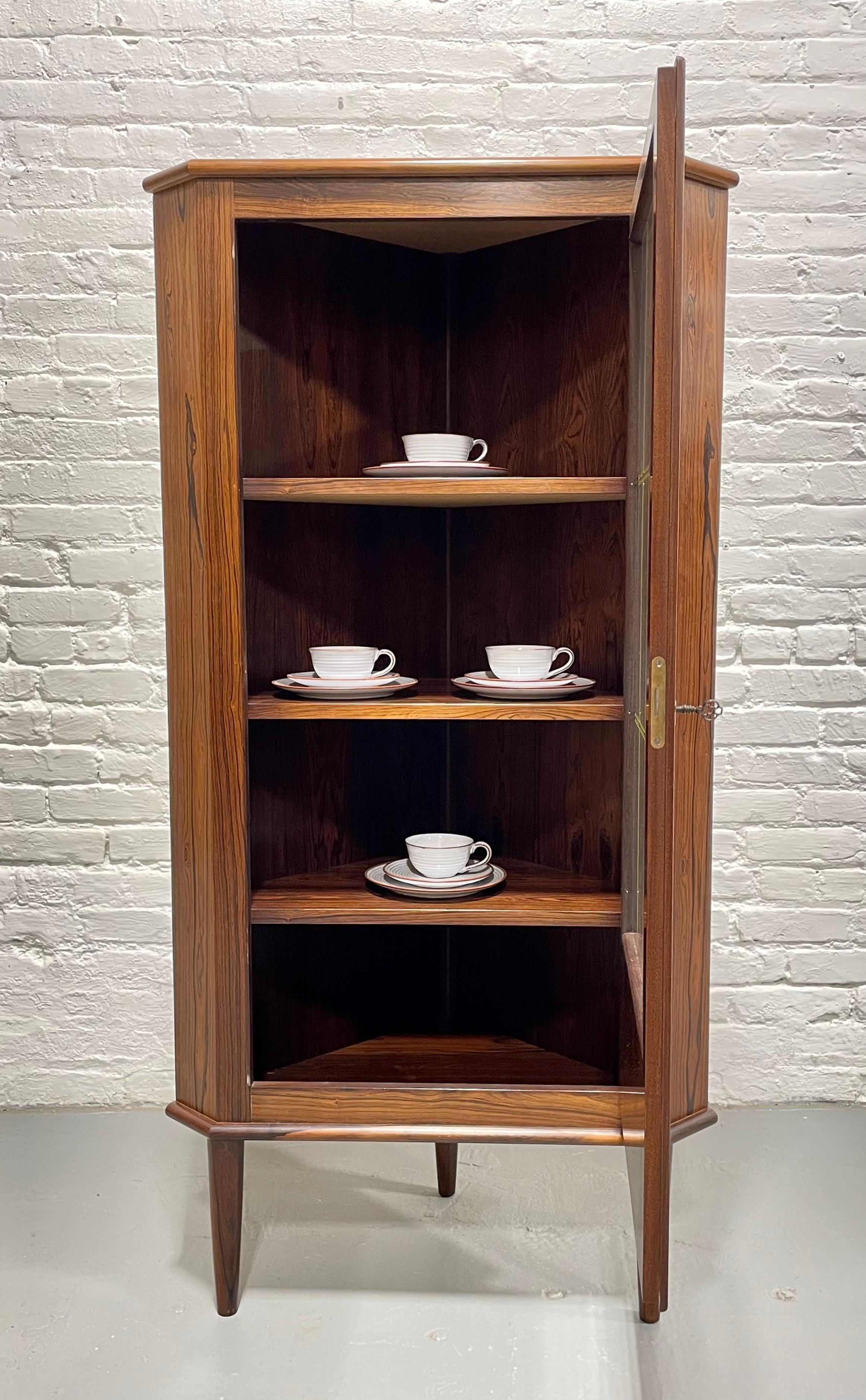 ROSEWOOD Mid Century Modern CORNER Bookcase / China or Liquor Cabinet, c. 1960s For Sale 2