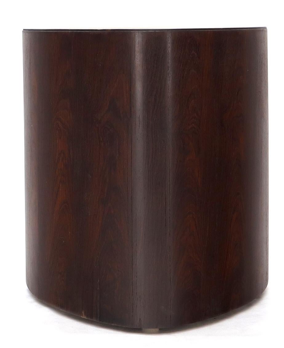 Lacquered Rosewood Mid-Century Modern Rounded Triangle Shape Side End Table Stand Pedestal