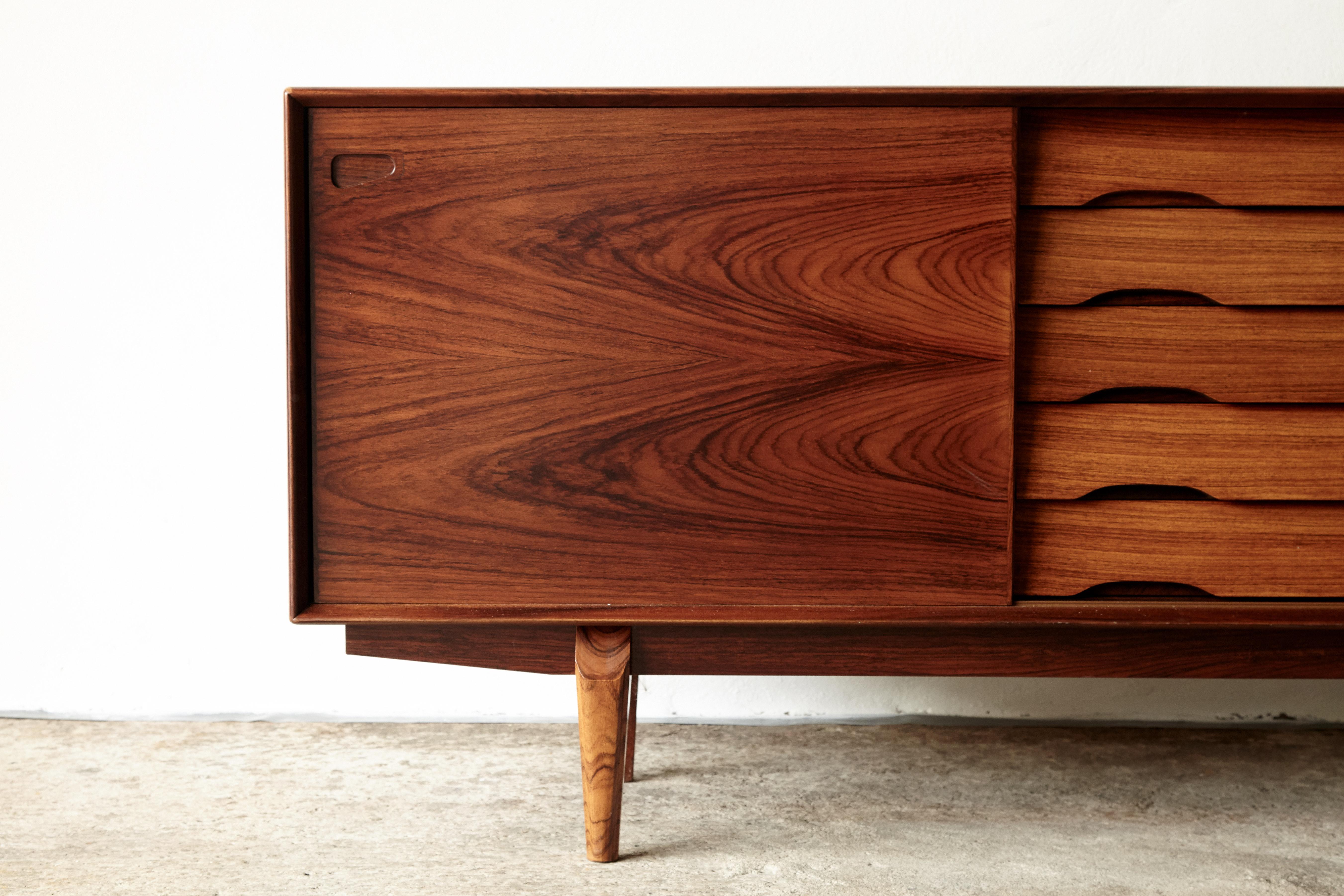 Rosewood Midcentury No. 65 sideboard by Skovby Mobler, Denmark, 1960s In Good Condition In London, GB