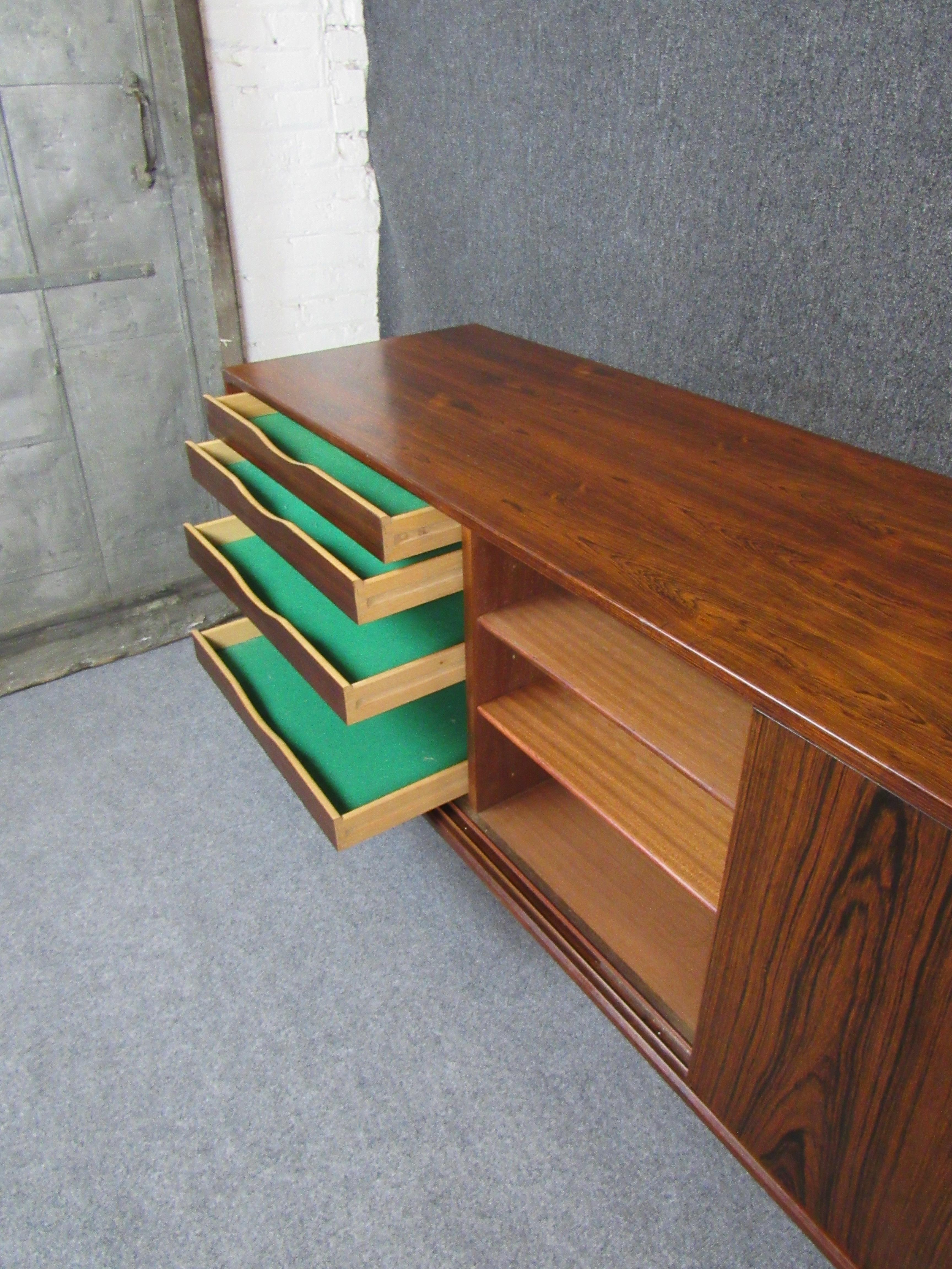 20th Century Rosewood Model 21 Sideboard by Omann Jun For Sale