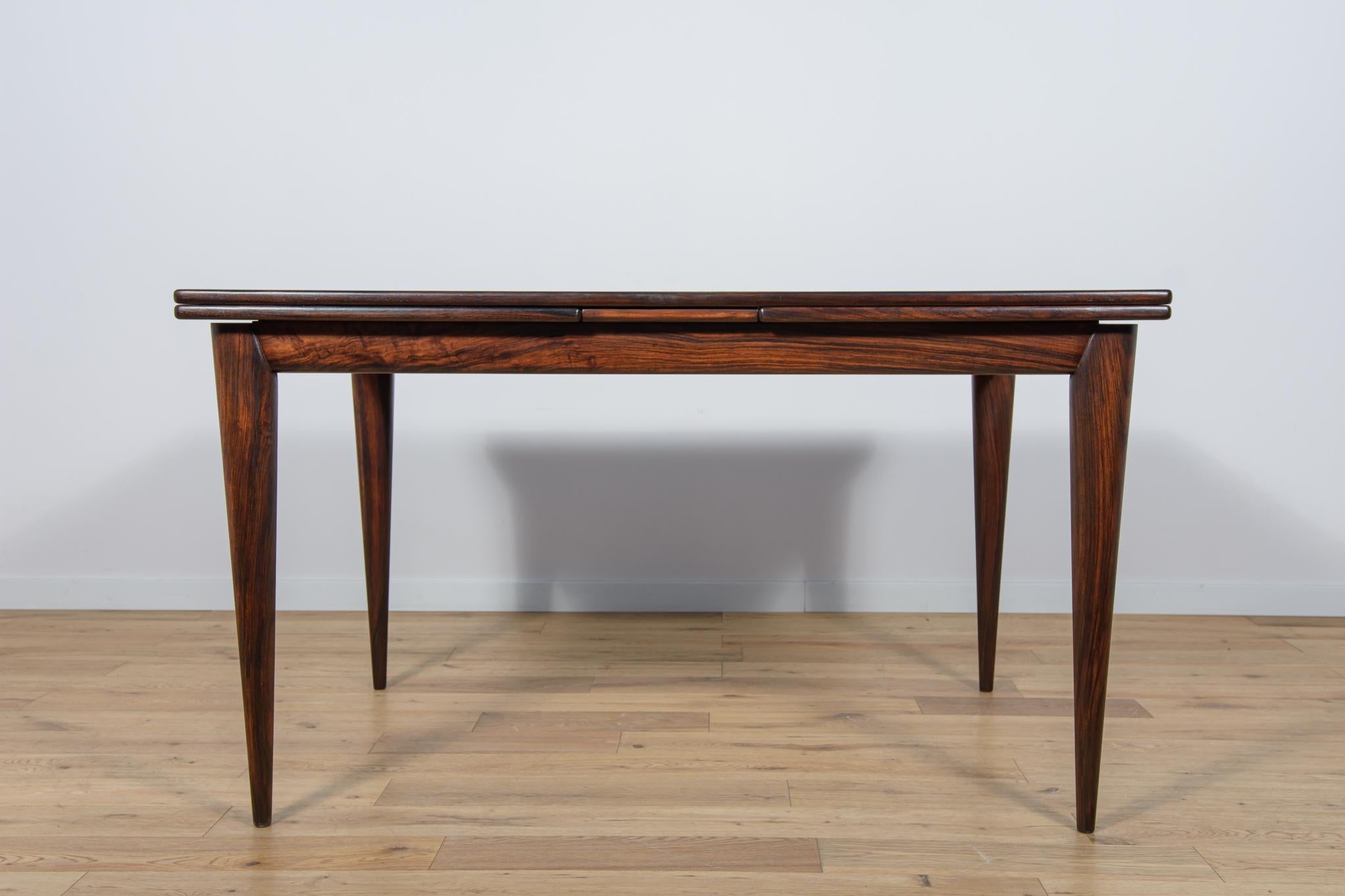 Mid-Century Modern Rosewood Model 254 Dining Table by Niels Otto Møller for J.L. Møllers, 1960s For Sale