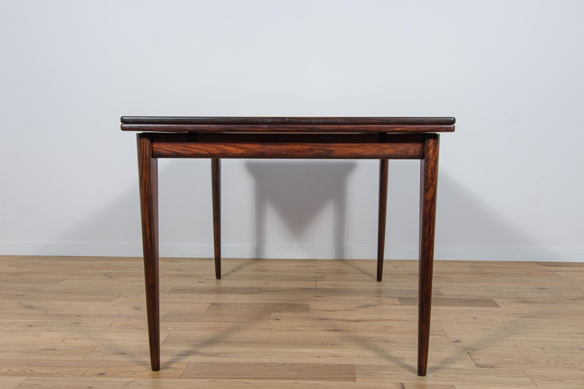 Mid-20th Century Rosewood Model 254 Dining Table by Niels Otto Møller for J.L. Møllers, 1960s For Sale