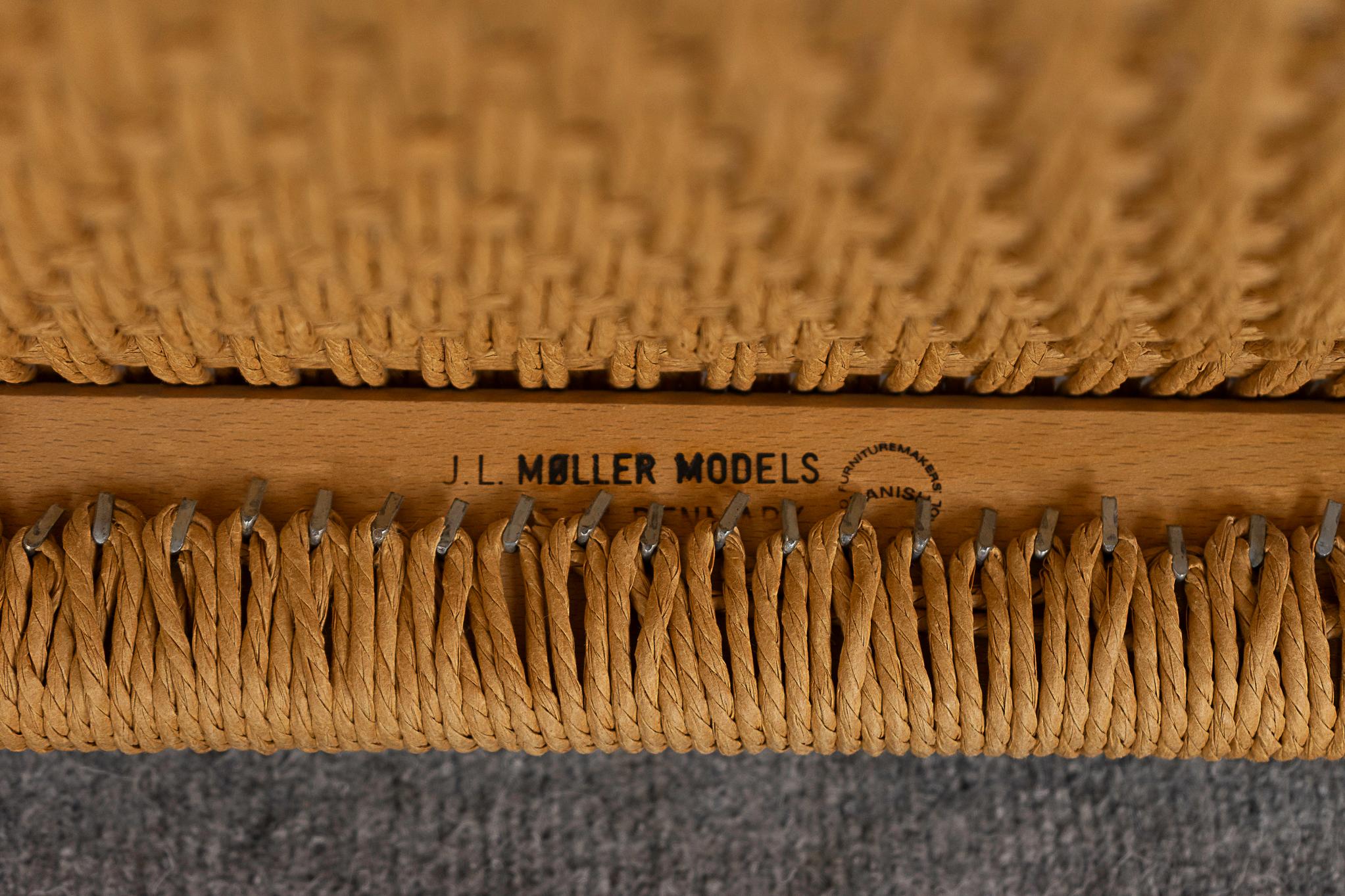 Fauteuil modèle 55 de Niels Otto Moller 4