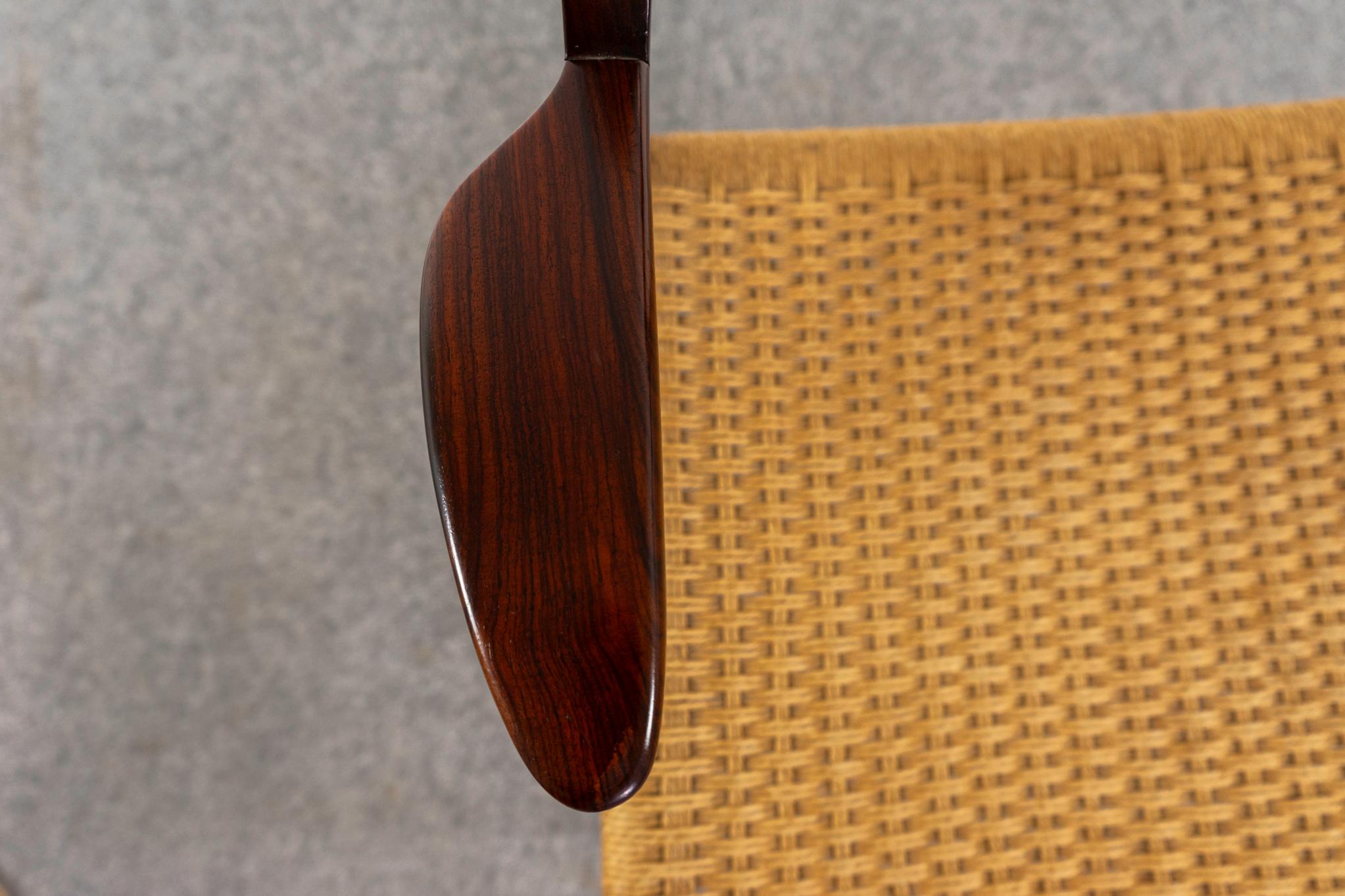 Sillón Rosewood Model 55 de Niels Otto Moller mediados del siglo XX en venta