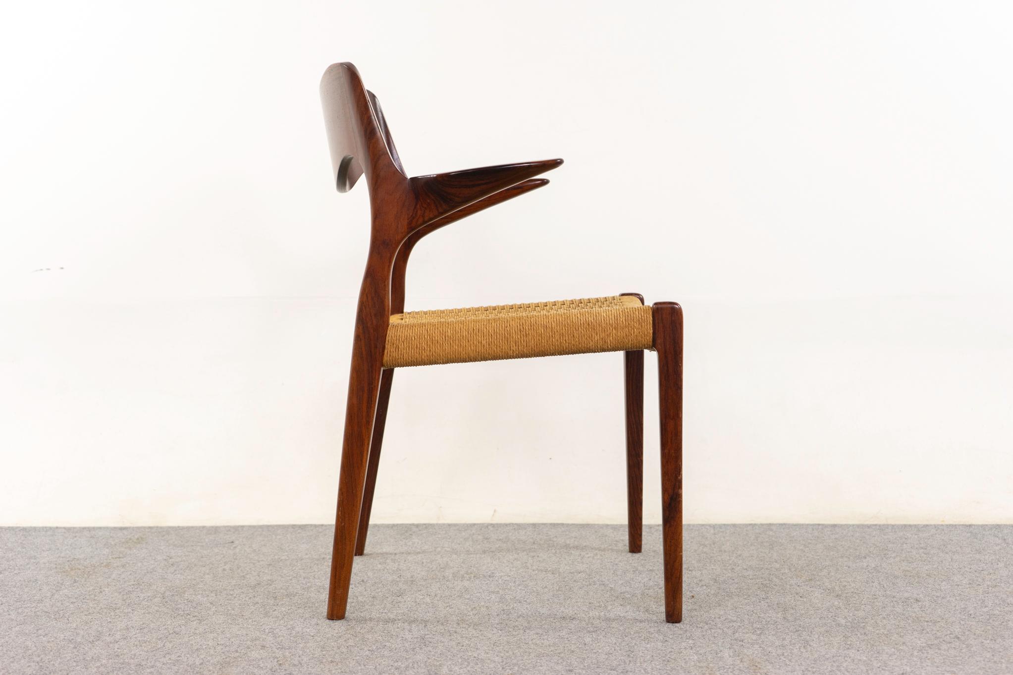 Sillón Rosewood Model 55 de Niels Otto Moller Cordón de papel en venta
