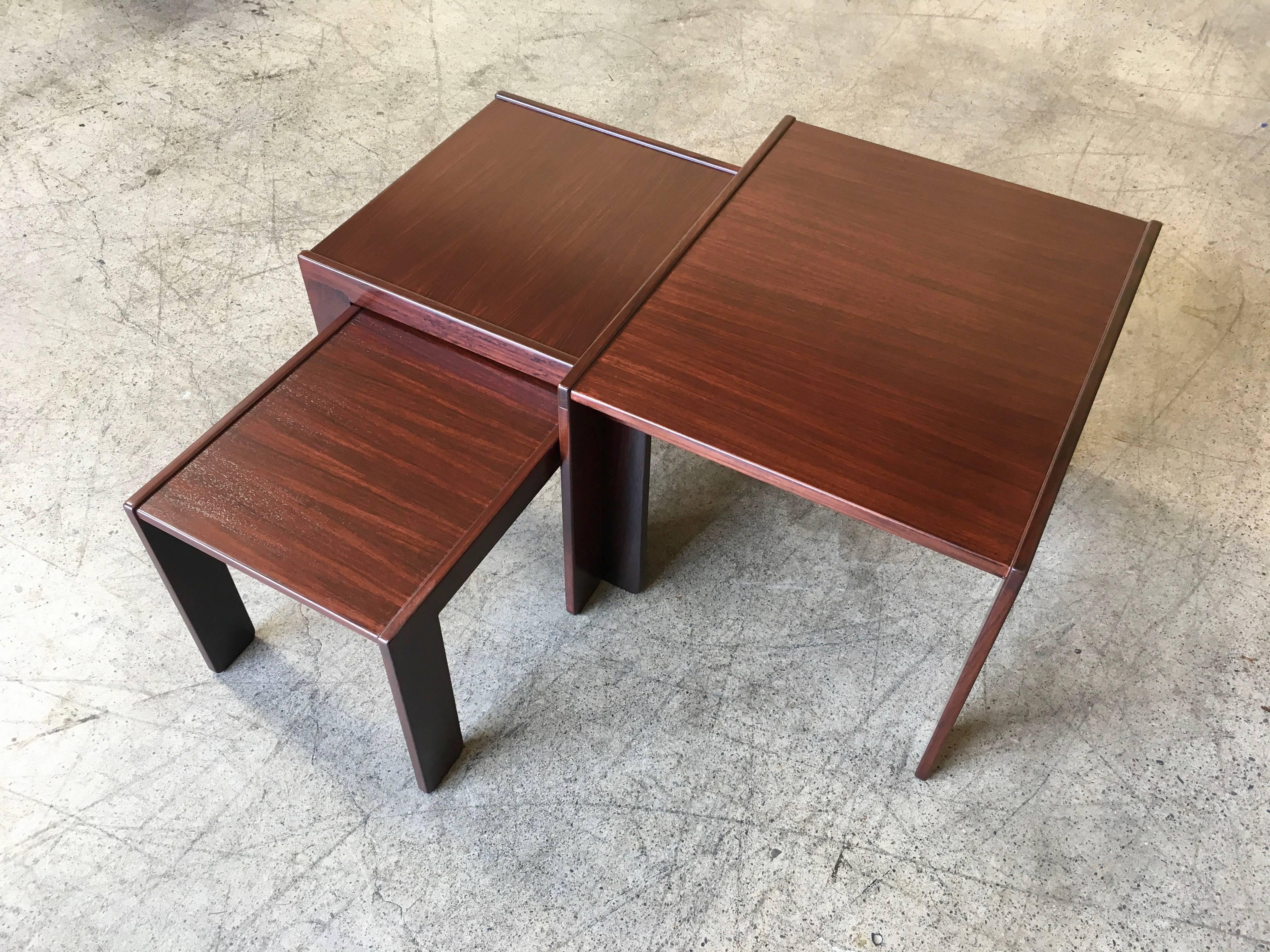 This set, consisting of three nesting tables, was designed in the 1960s by Afra and Tobia Scarpa 
Large table 19.88 D, 24 L, 17.38 H
Medium table 18.25 D, 19.5 L, 15.5 H
Small table: 17.75 L, 13.75 D, 13.5 H.