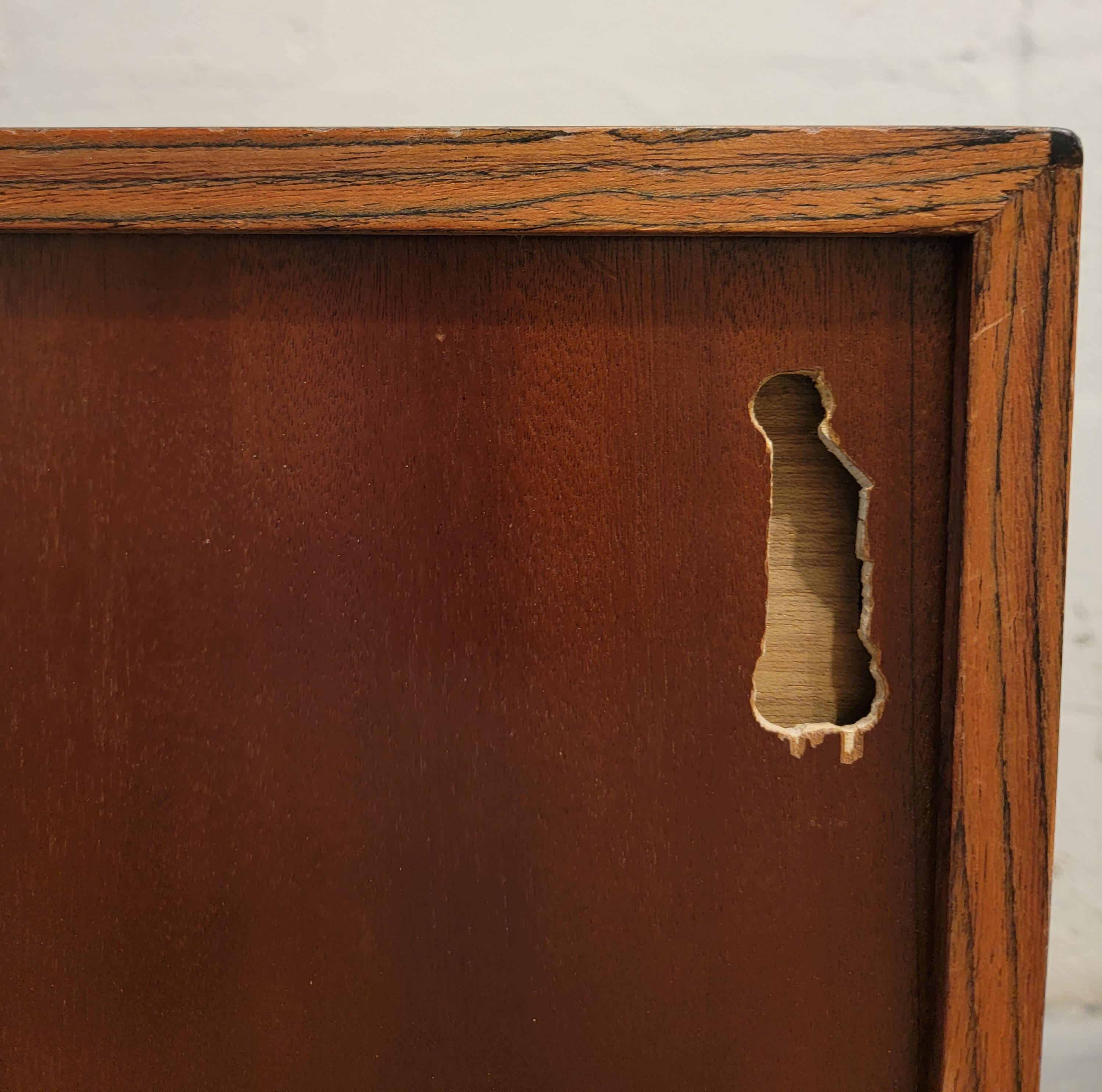 Table de nuit en bois de rose par Westnofa en vente 4