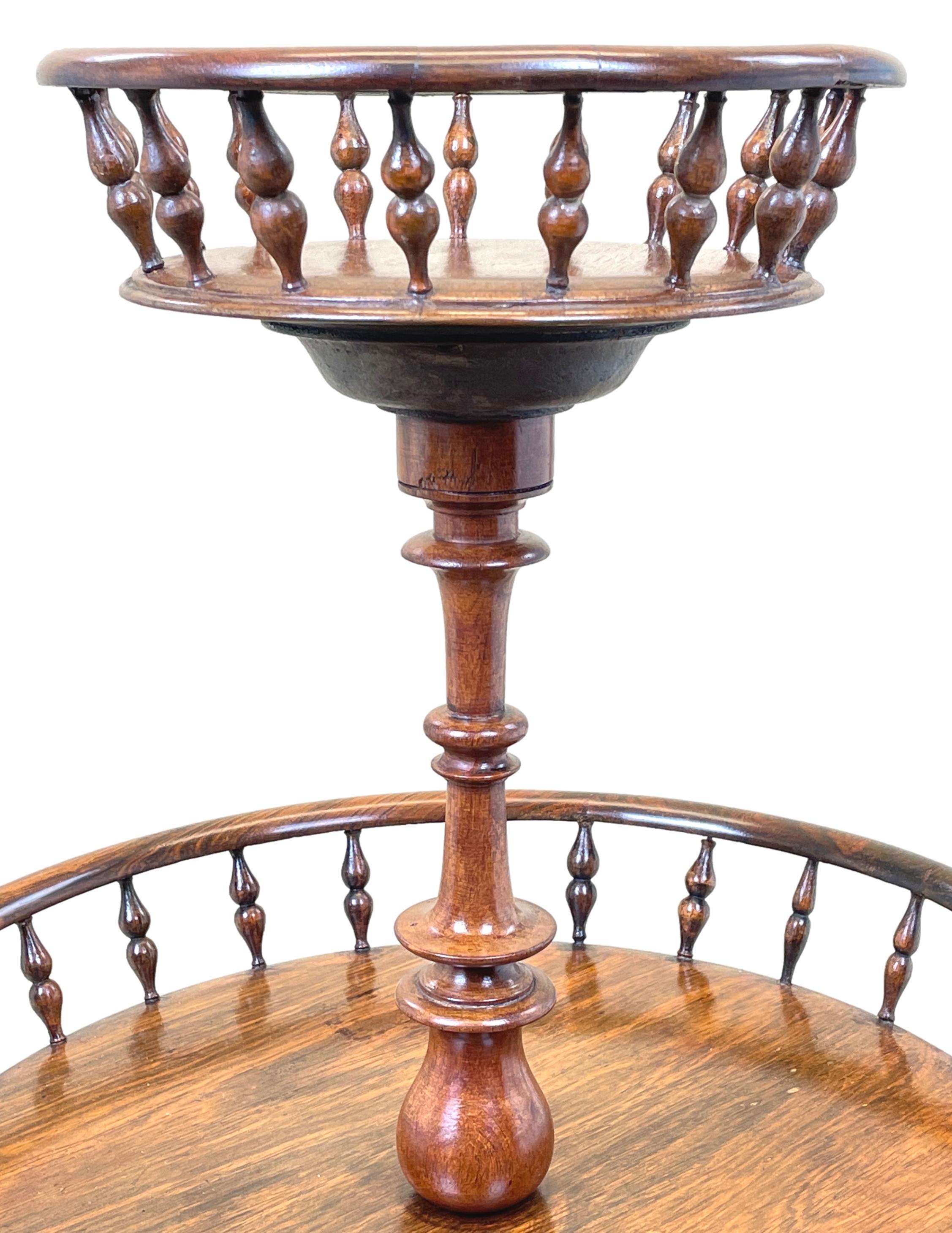 XIXe siècle Table d'appoint Regency en bois de rose en vente