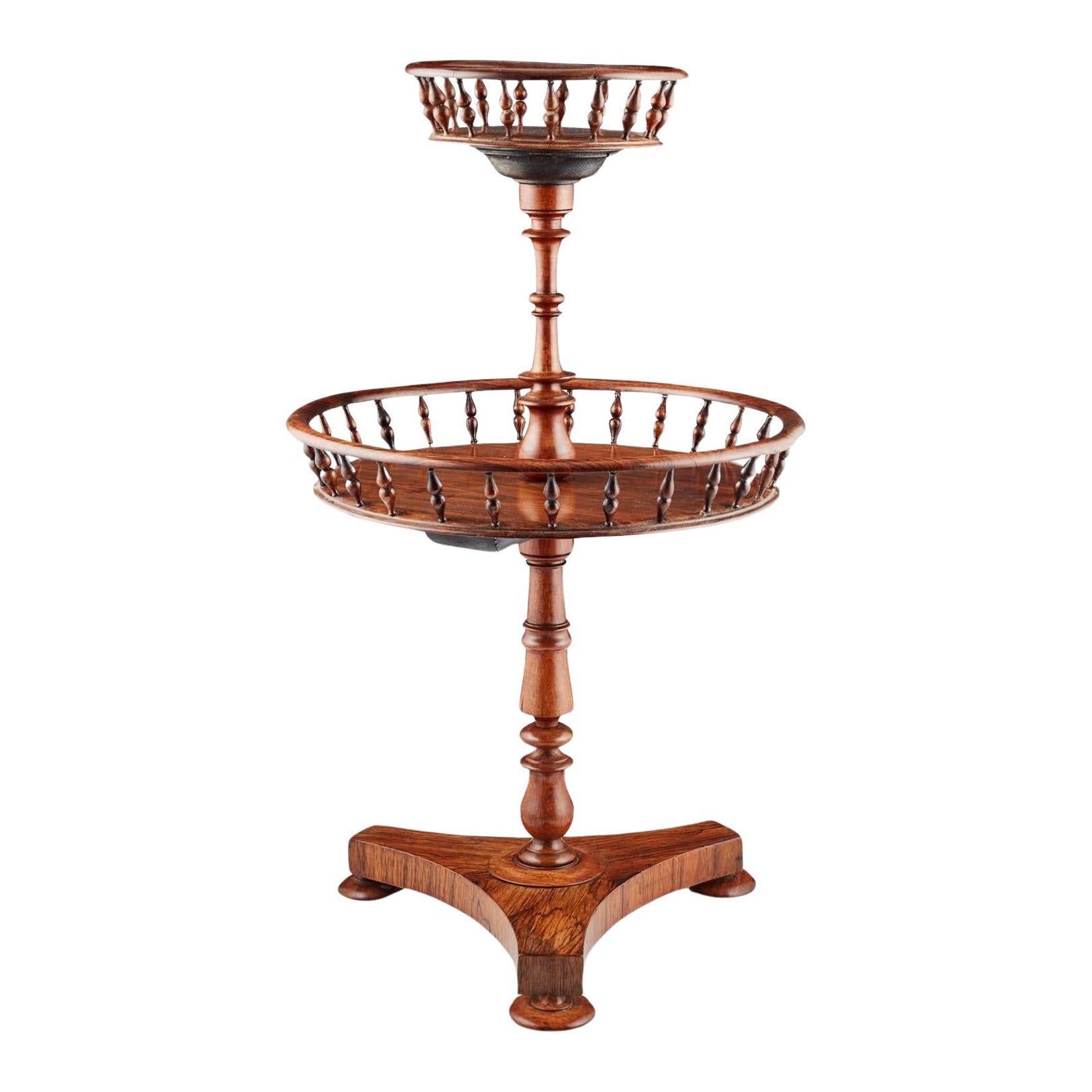 Table d'appoint Regency en bois de rose en vente