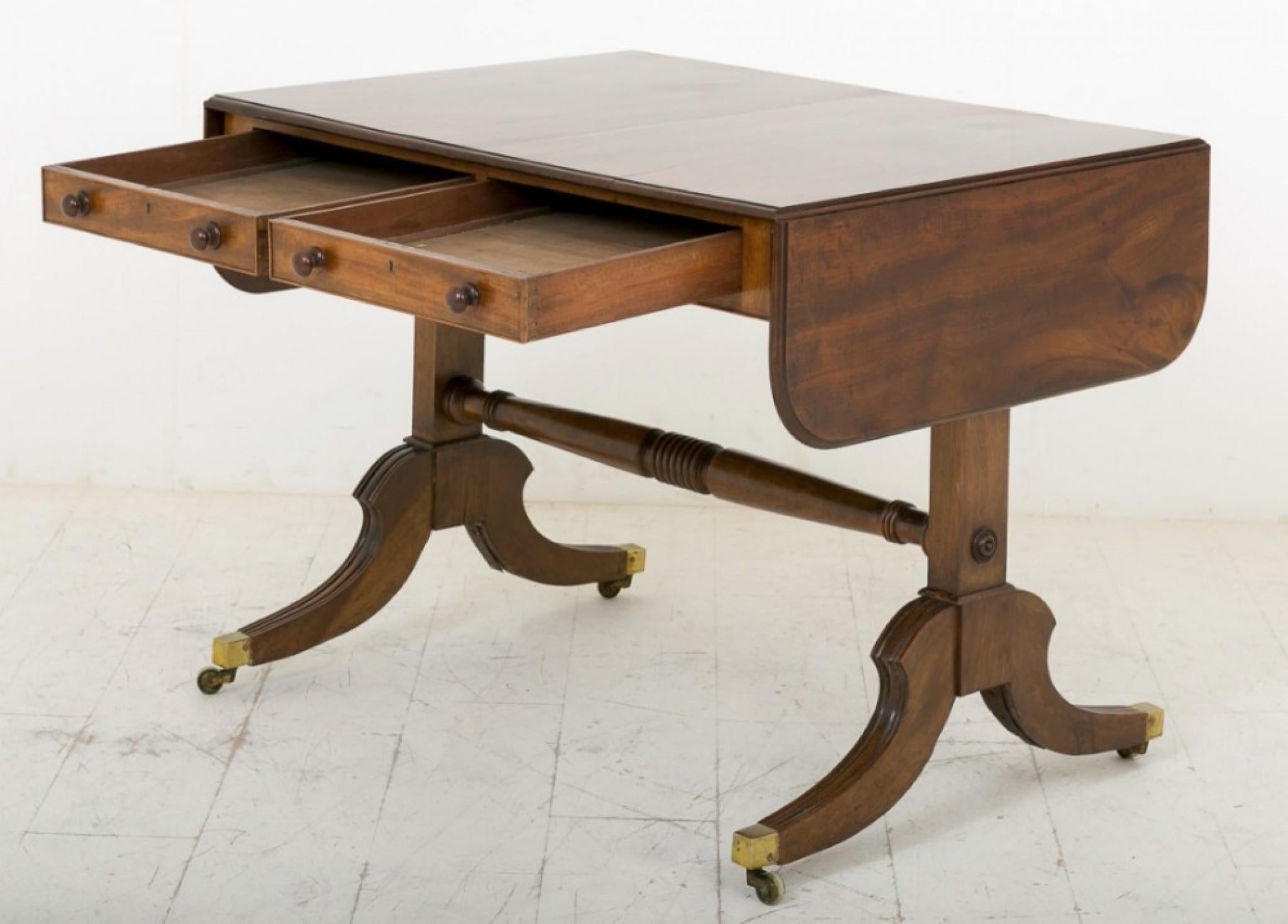 Fin du 20e siècle Table de canapé Regency en bois de rose, à rallonge et à abattant en vente