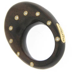 Rosewood Ring 18 Karat Yellow Gold and White Diamond