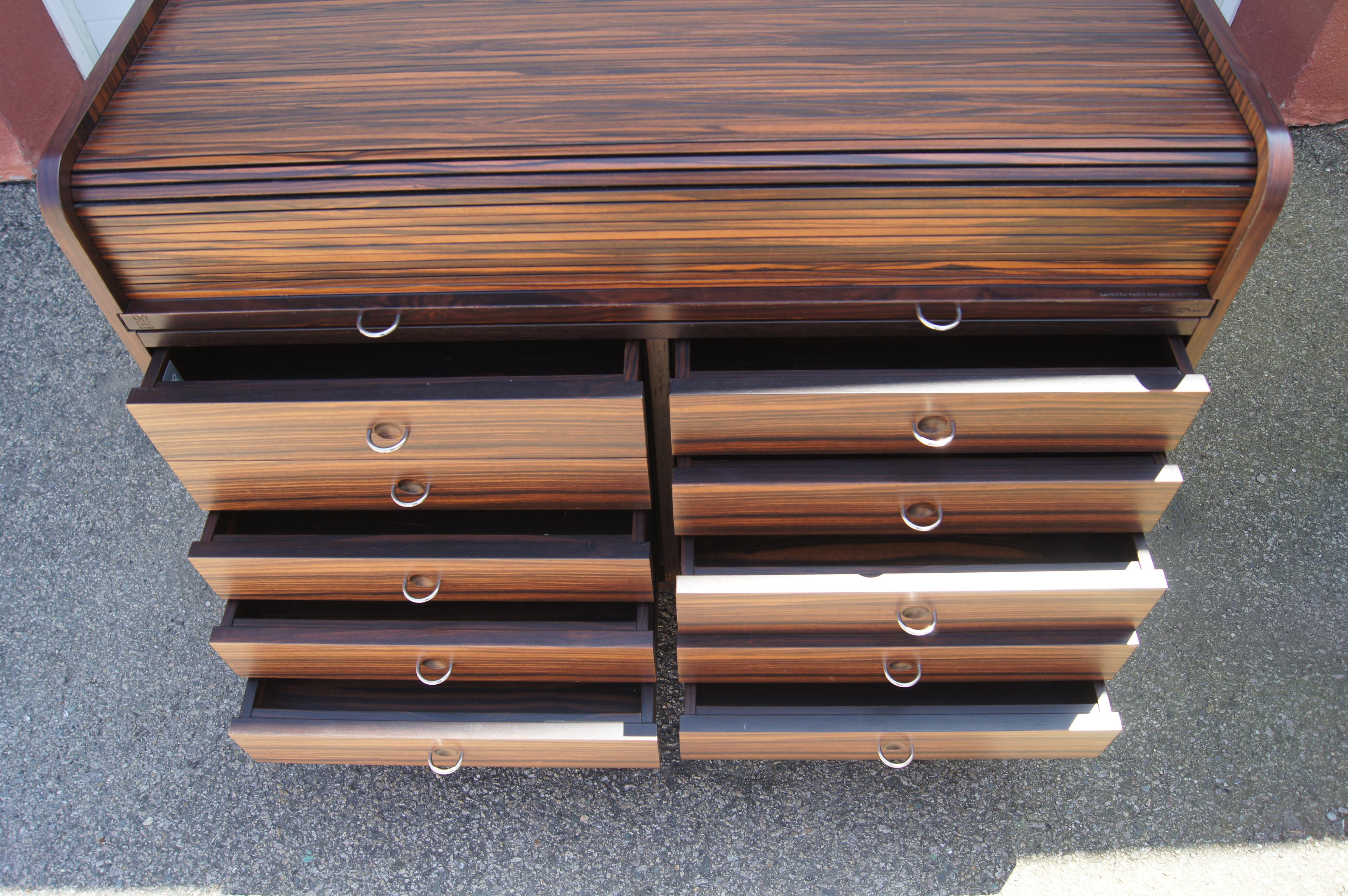 Glass Rosewood Rolltop Desk/Cabinet, Model 804, by Gianfranco Frattini for Bernini For Sale