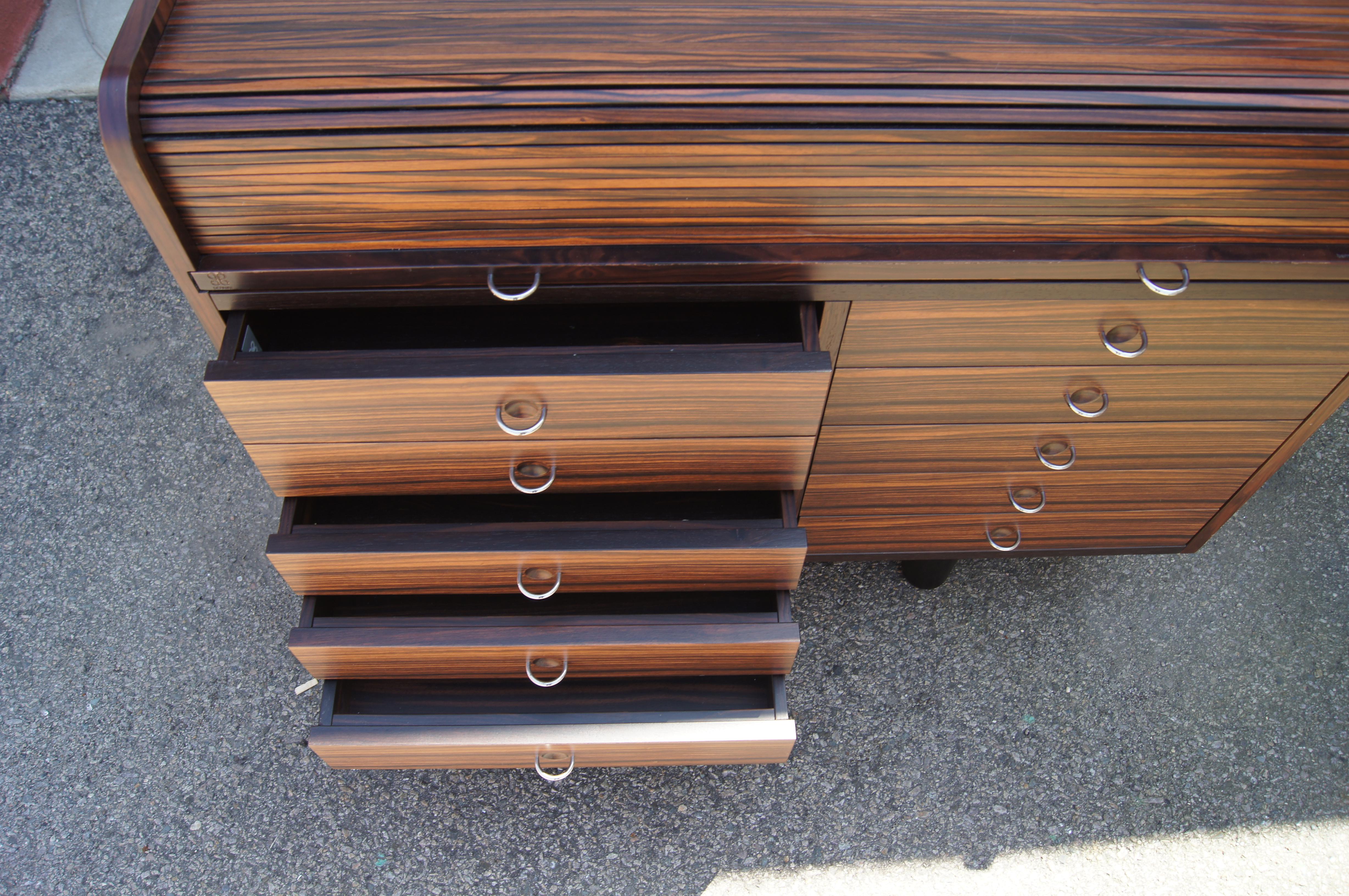Rosewood Rolltop Desk/Cabinet, Model 804, by Gianfranco Frattini for Bernini For Sale 1