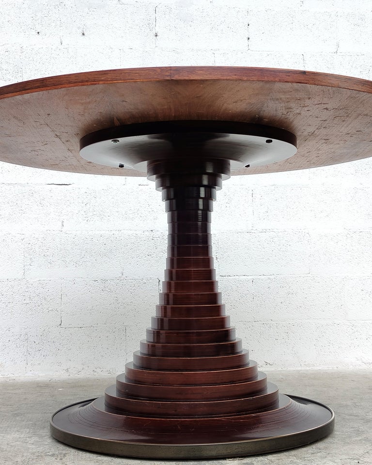 Italian Rosewood Round Dining Table by Carlo de Carli for Sormani 60s For Sale